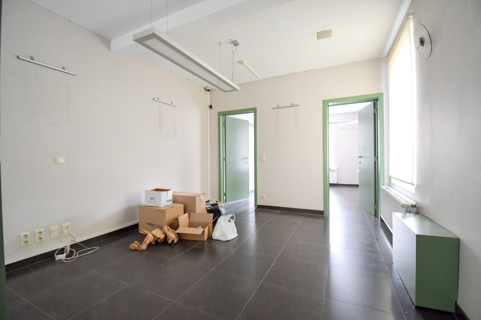 Ruim woning bestaande uit winkel en woonst  in centrum Oedelem foto 6