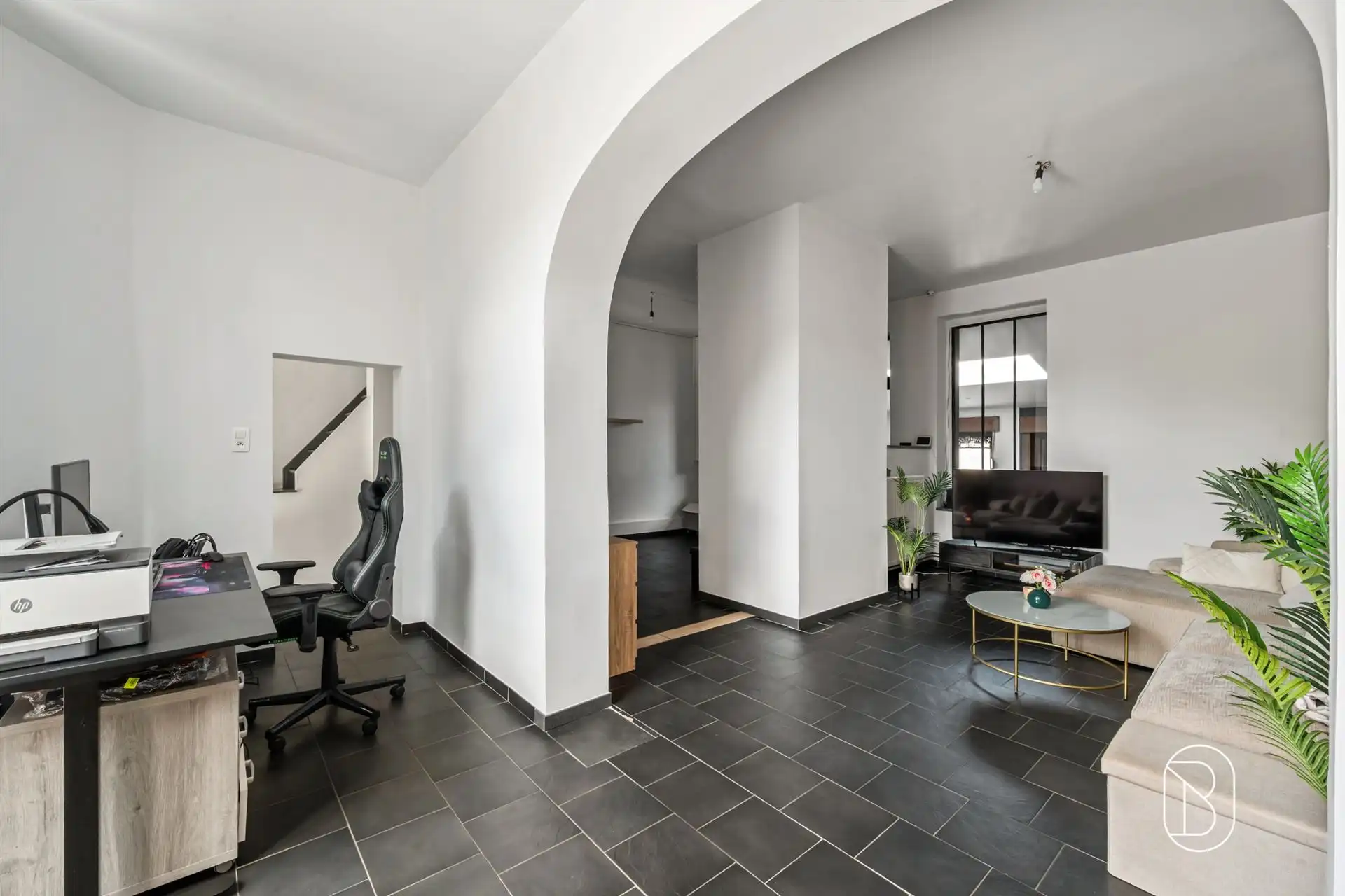 Charmante instapklare woning met 4 slk.  foto 3