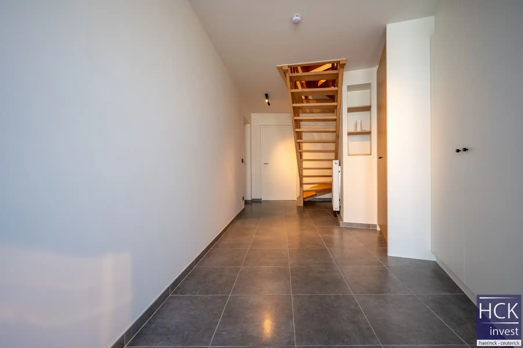 LAUWE - Subliem gerenoveerde woning vlakbij centrum, HIGH-END afwerking! foto 2