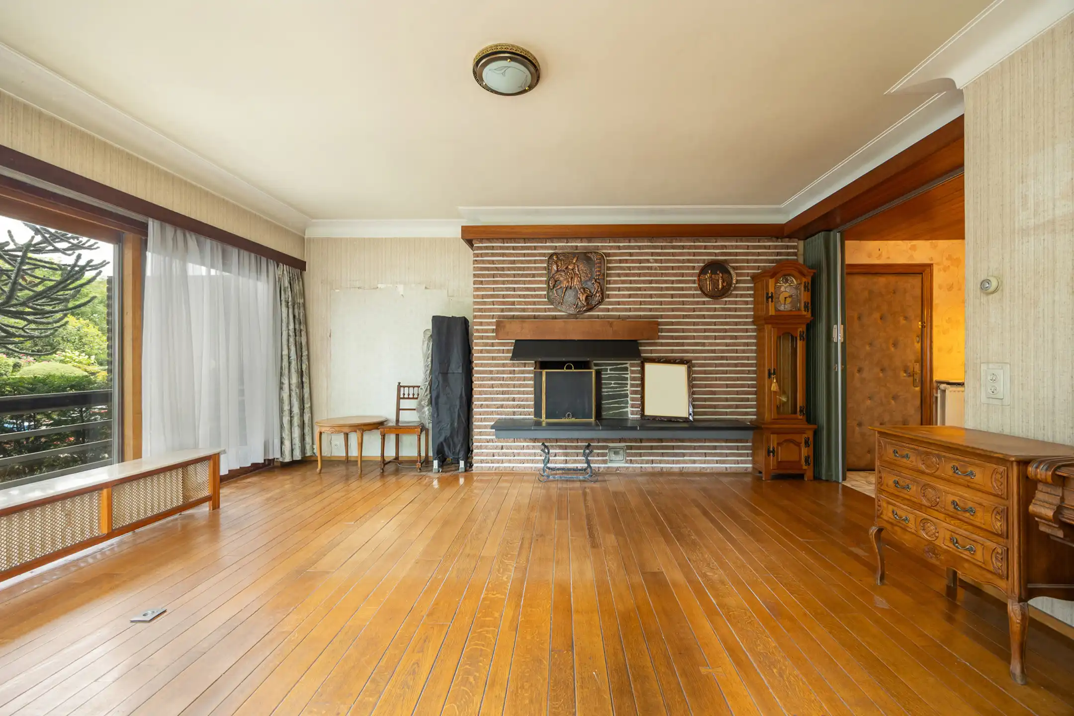 Gelijkvloers appartement met drie slaapkamers en terras foto 5
