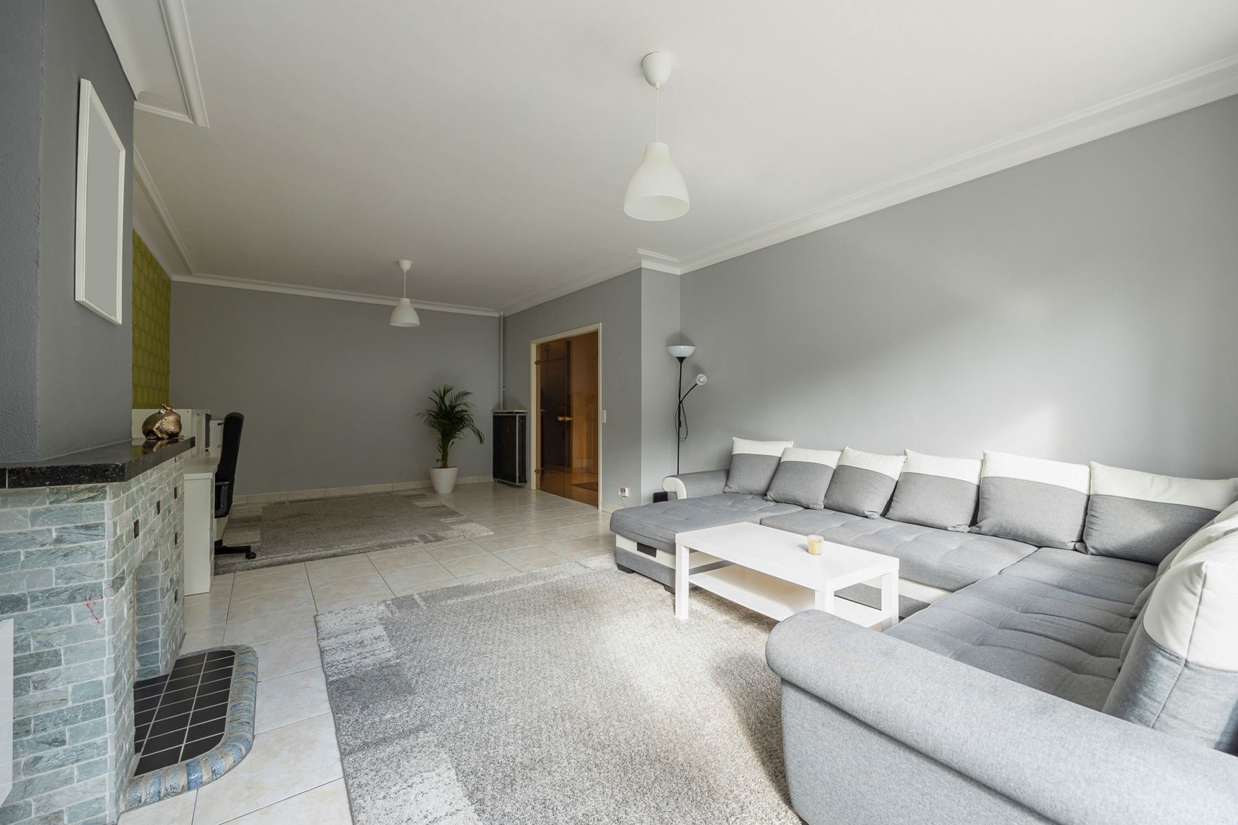 Instapklaar appartement te koop in Deurne nabij Rivierenhof foto 3