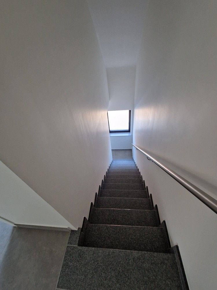 NIEUWBOUW DUPLEX APP in kleine res. - Ruime leefruimte + terras, 3X SLP + privatieve GARAGE + KELDER foto 4