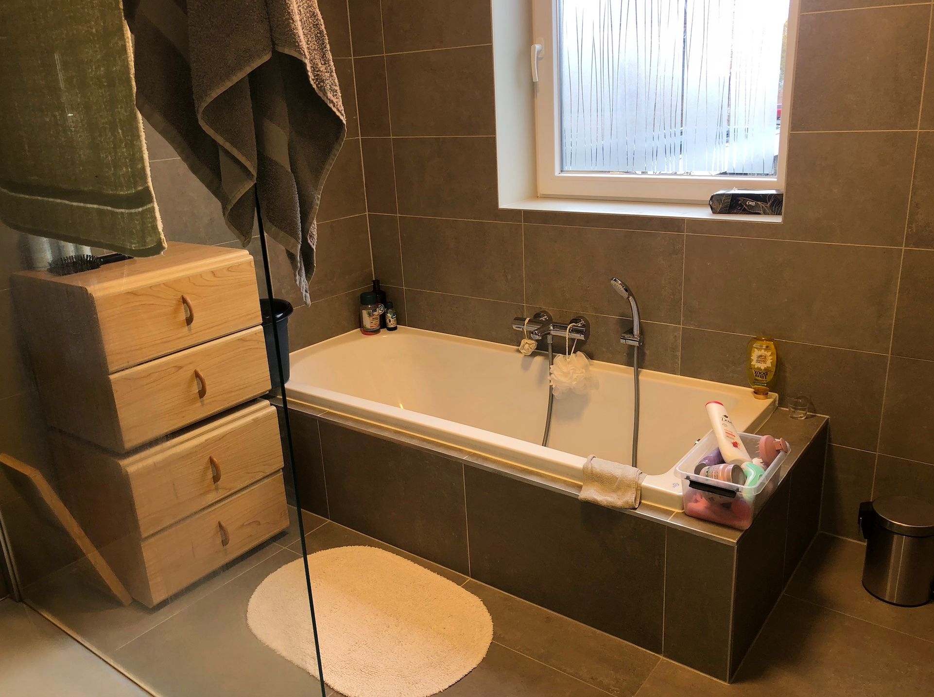 Recente gezinswoning in de Brugse stadsrand op wandelafstand van het station foto 15