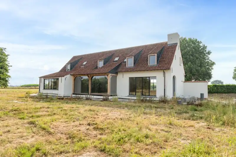 Prachtige casco hoeve op unieke locatie in Moorslede foto 5