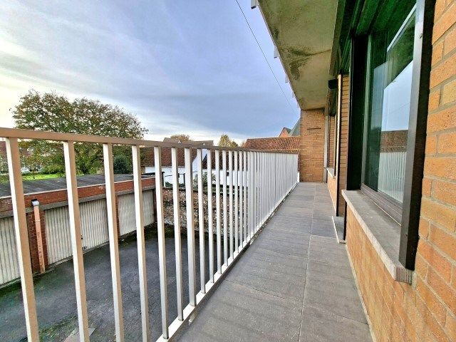 Ruim appartement met garage foto 5