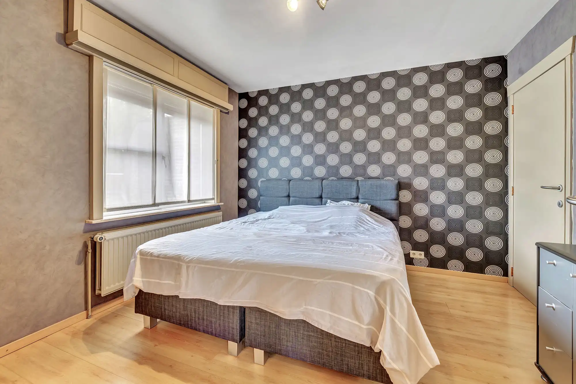 Robuuste HOB met opslagplaats foto 12