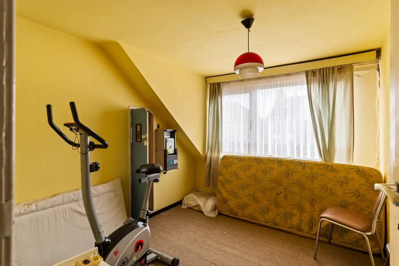 Te renoveren woning met 3 slpk., stadstuin en garage foto 20