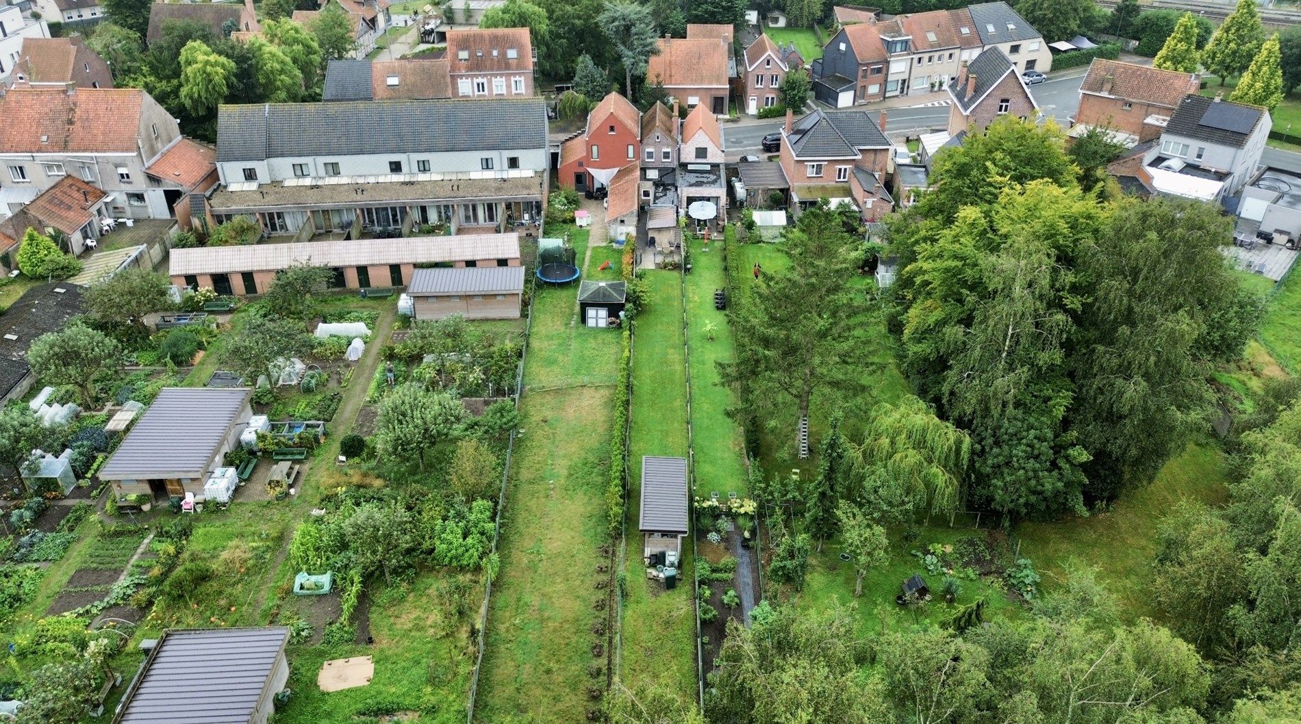 Instapklare rijwoning met tuin, Torhout foto 40