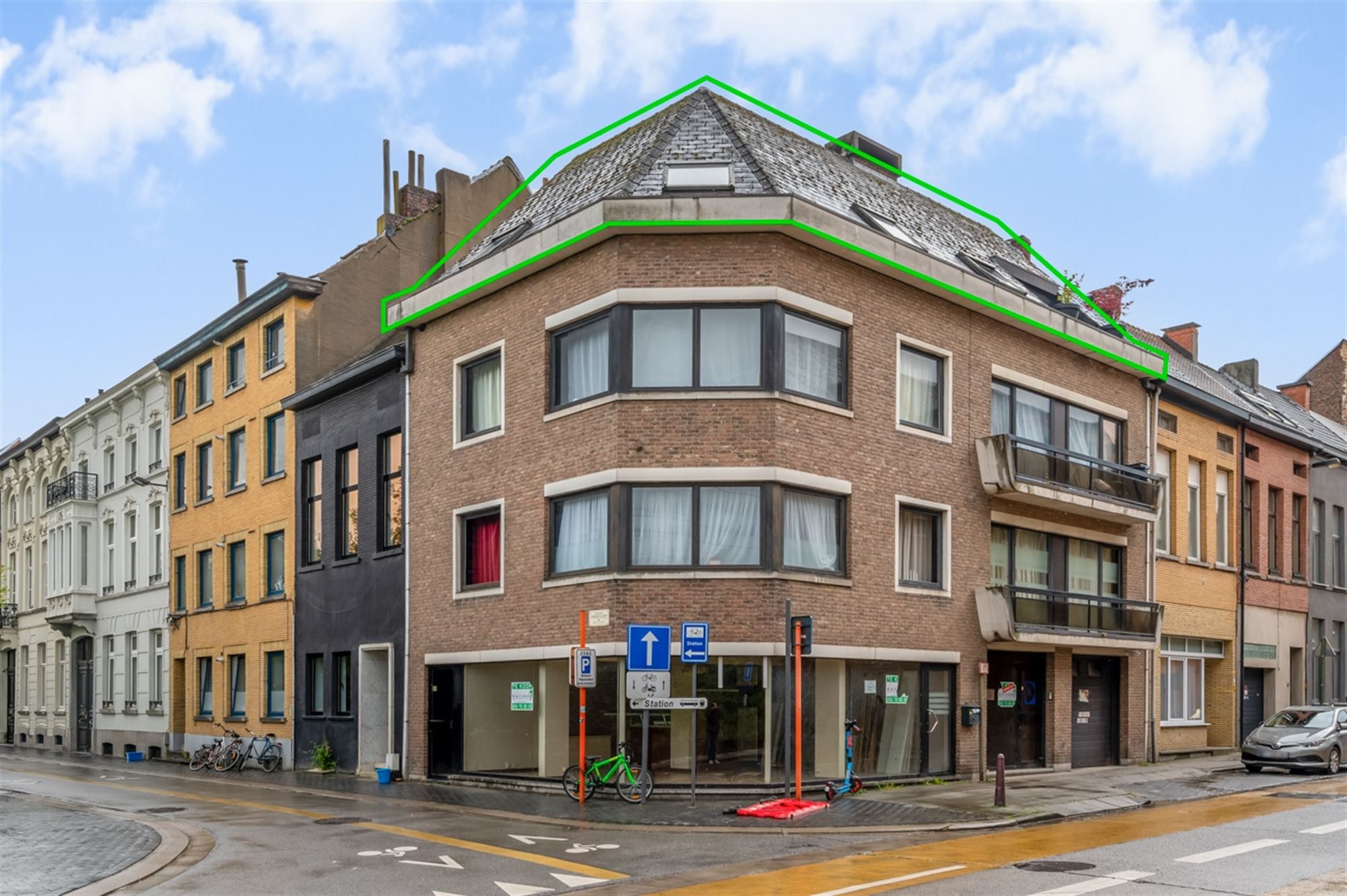 Instapklaar appartement met 3 slaapkamers aan station van Aalst foto 1