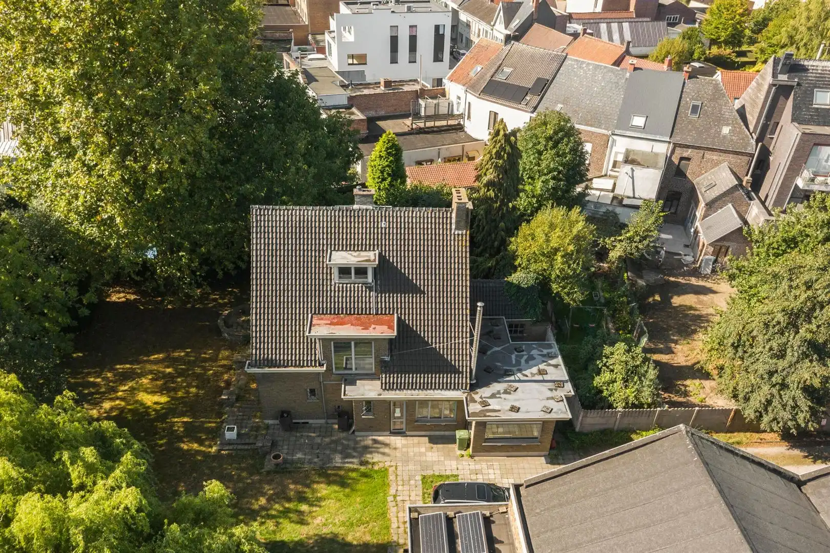 Ruime woning vlakbij het centrum foto 3