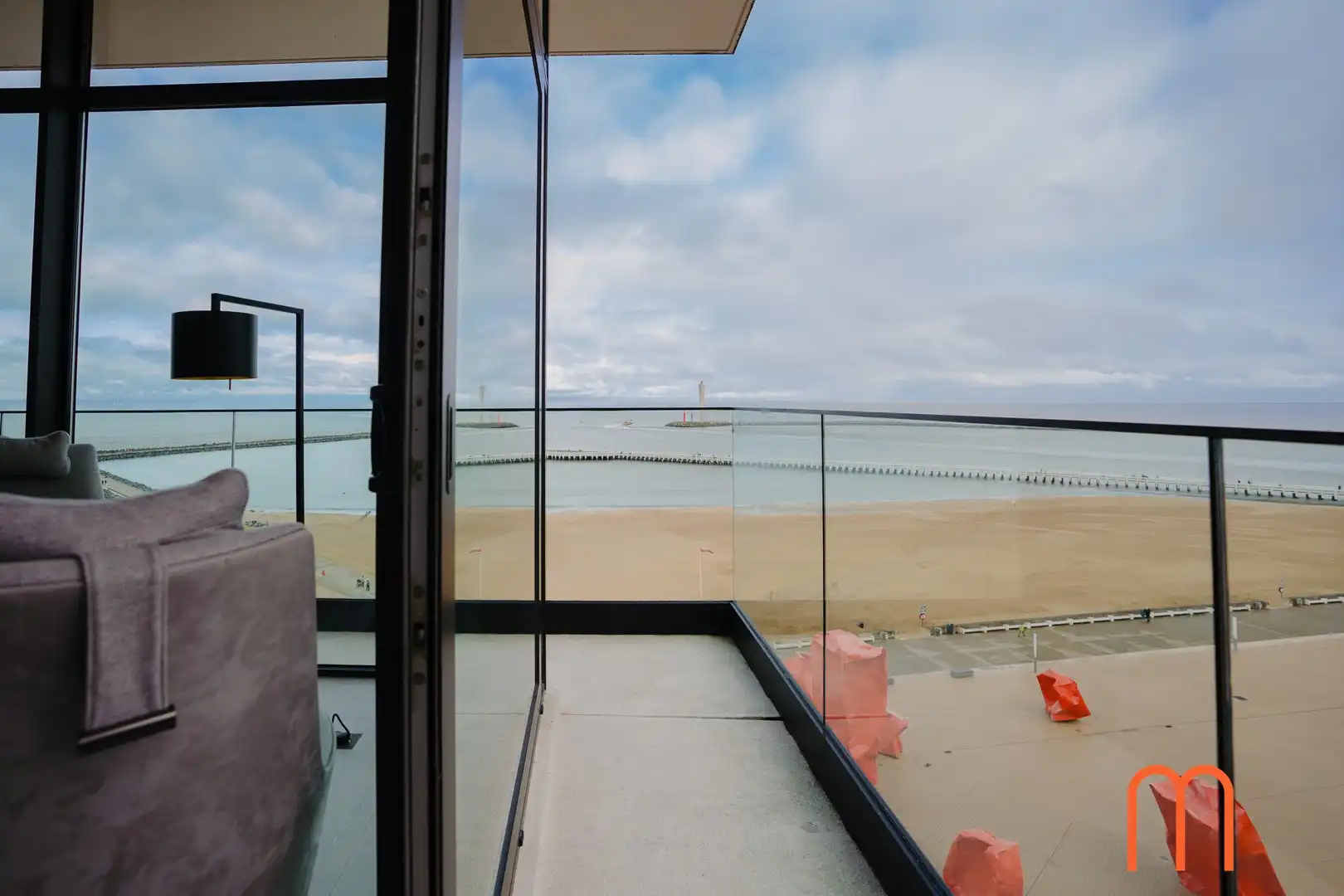 Luxueuze penthouse te koop in Oostende – Exclusief wooncomfort met panoramisch zeezicht foto 11