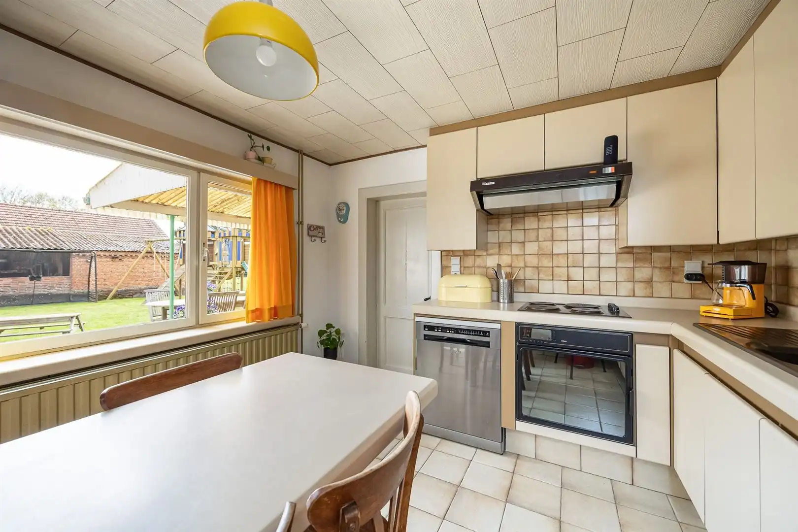 Karakterwoning met tuin en garage op een topligging! foto 10