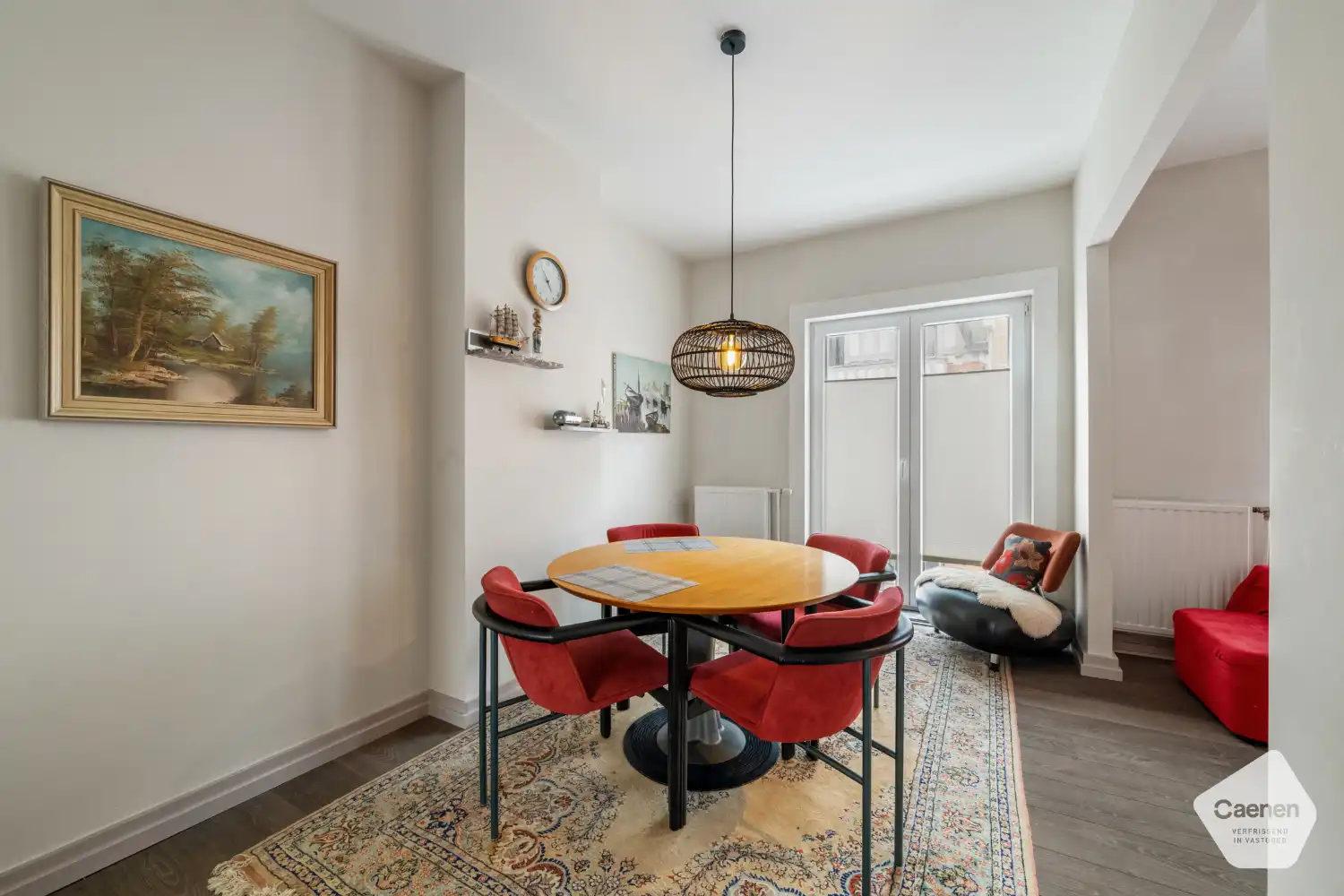 Ruime en lichtrijke stadswoning met 4 slaapkamers en 3 badkamers foto 3