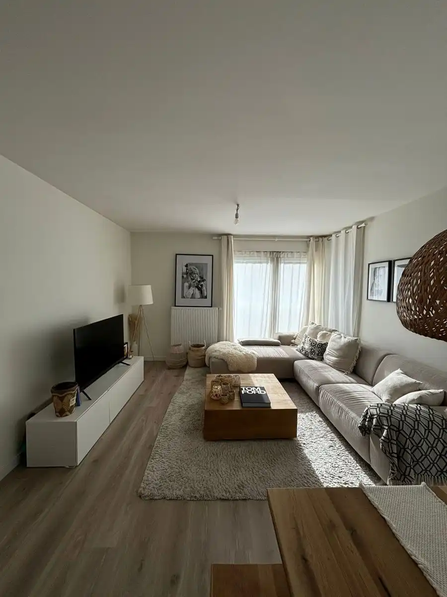 Modern appartement met terras en parking foto 3