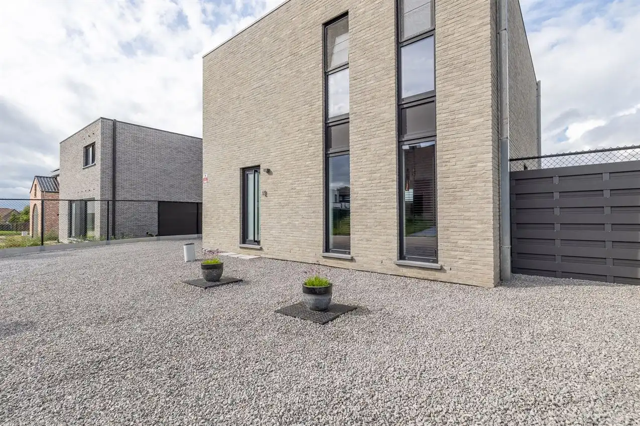 Instapklare nieuwbouwwoning in geliefde wijk foto 2
