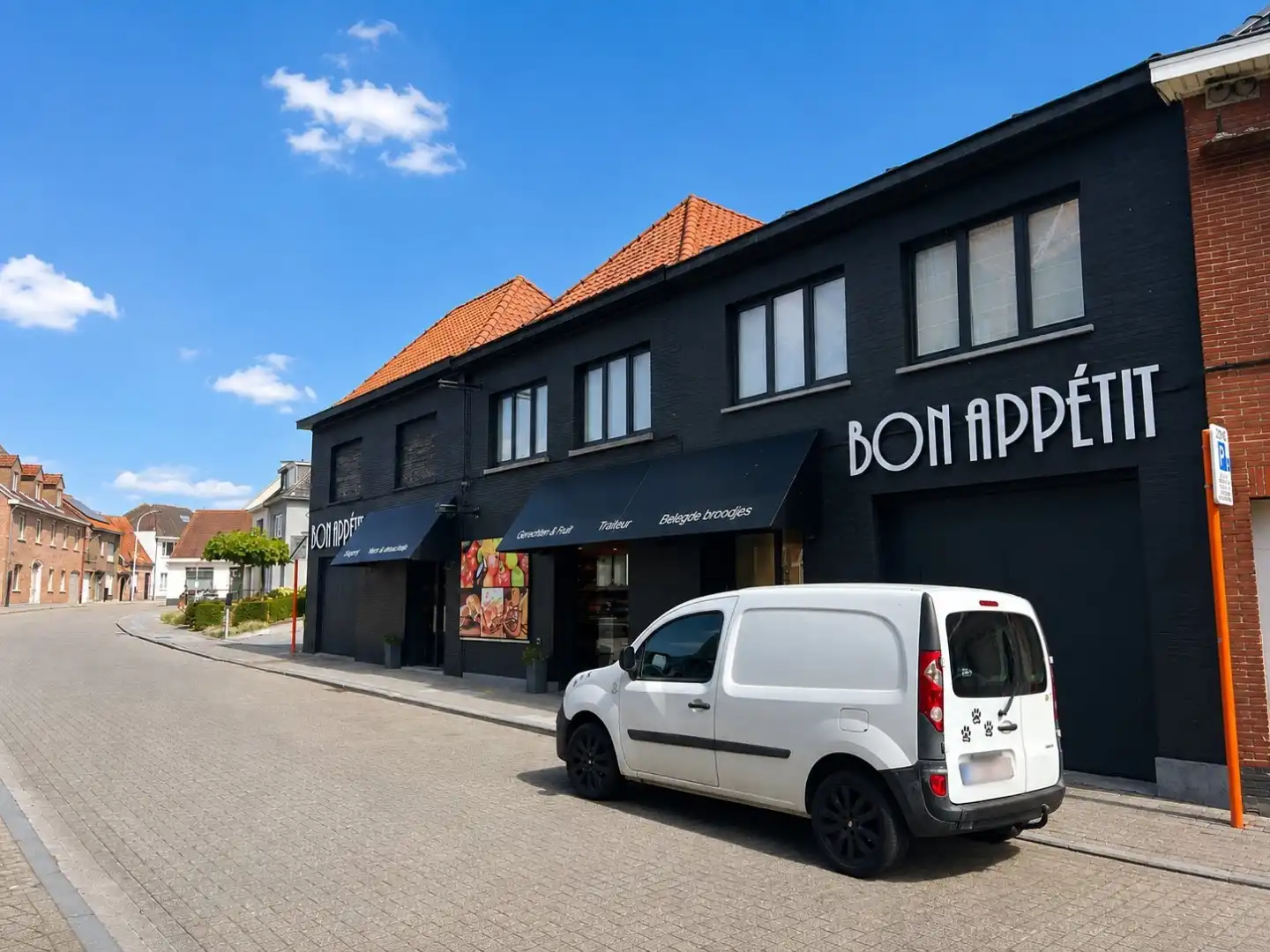 Opgefrist 2-slaapkamerappartement met 2 terrassen en garagebox in centrum Knesselare foto 22