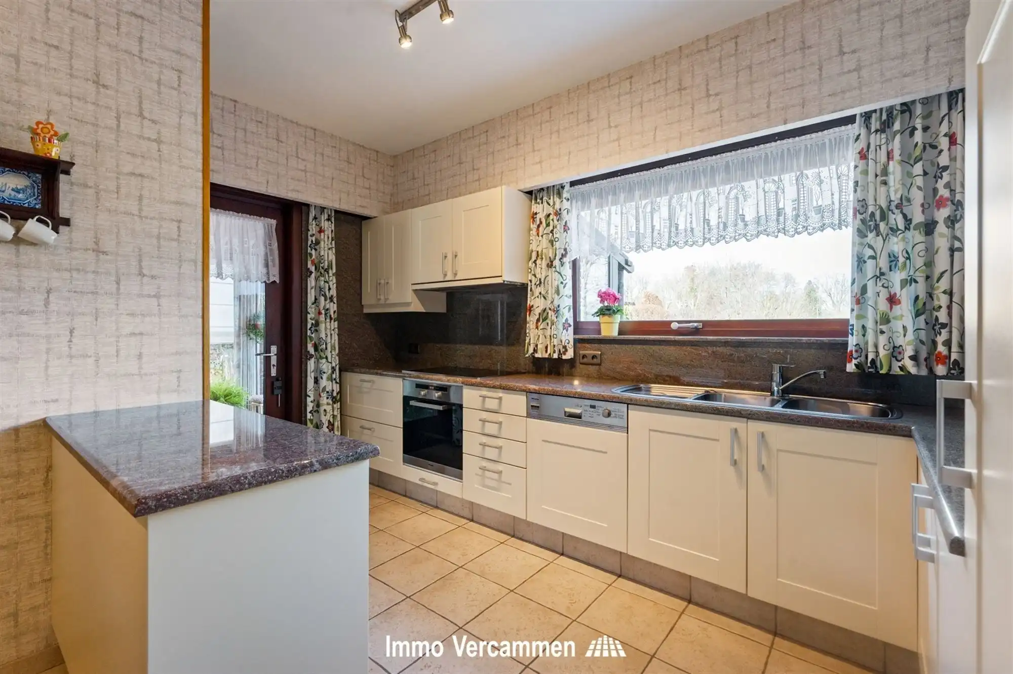 Standingvolle woning met 6 slaapkamers te Sint-Katelijne-Waver foto 6