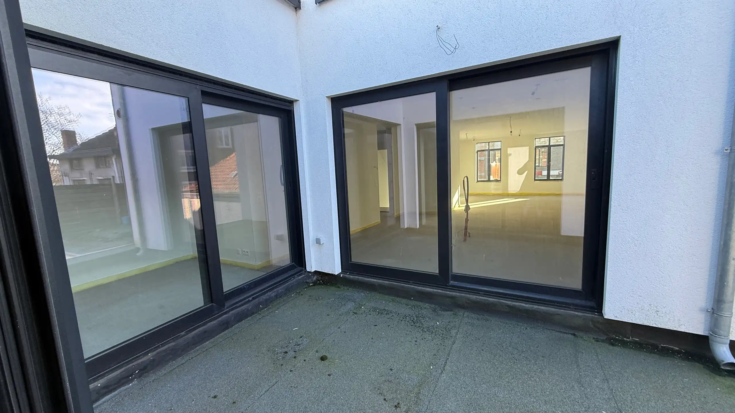 Handelspand met twee appartementen foto 9