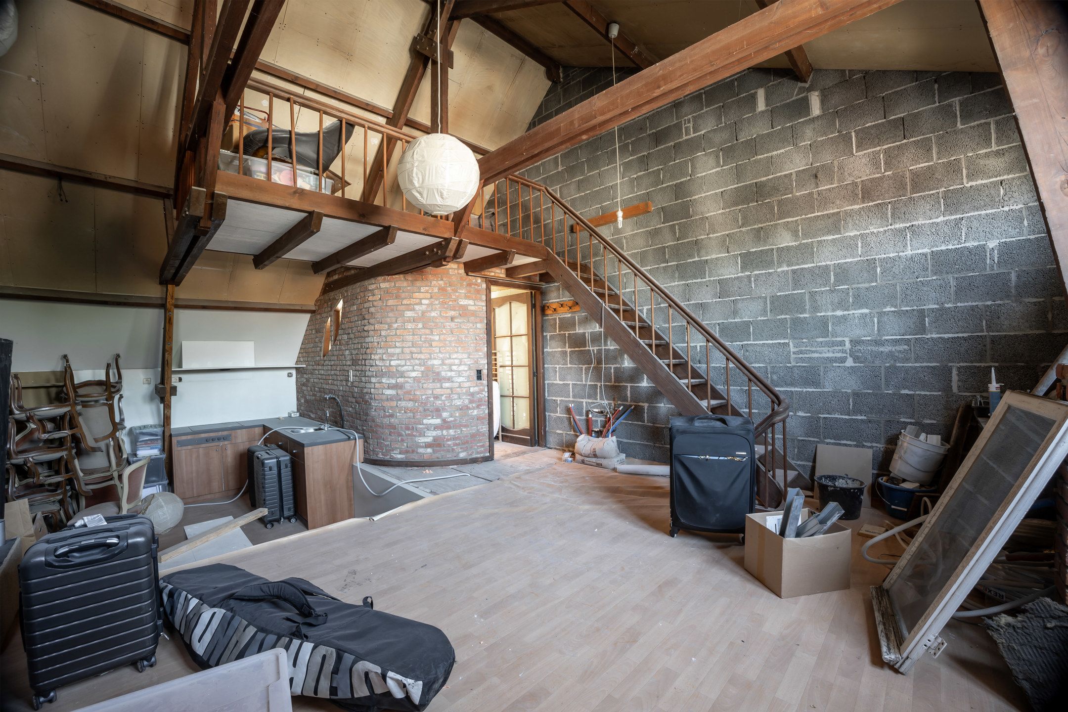 Karaktervolle herenwoning met bijgebouw in dorpskern foto 26