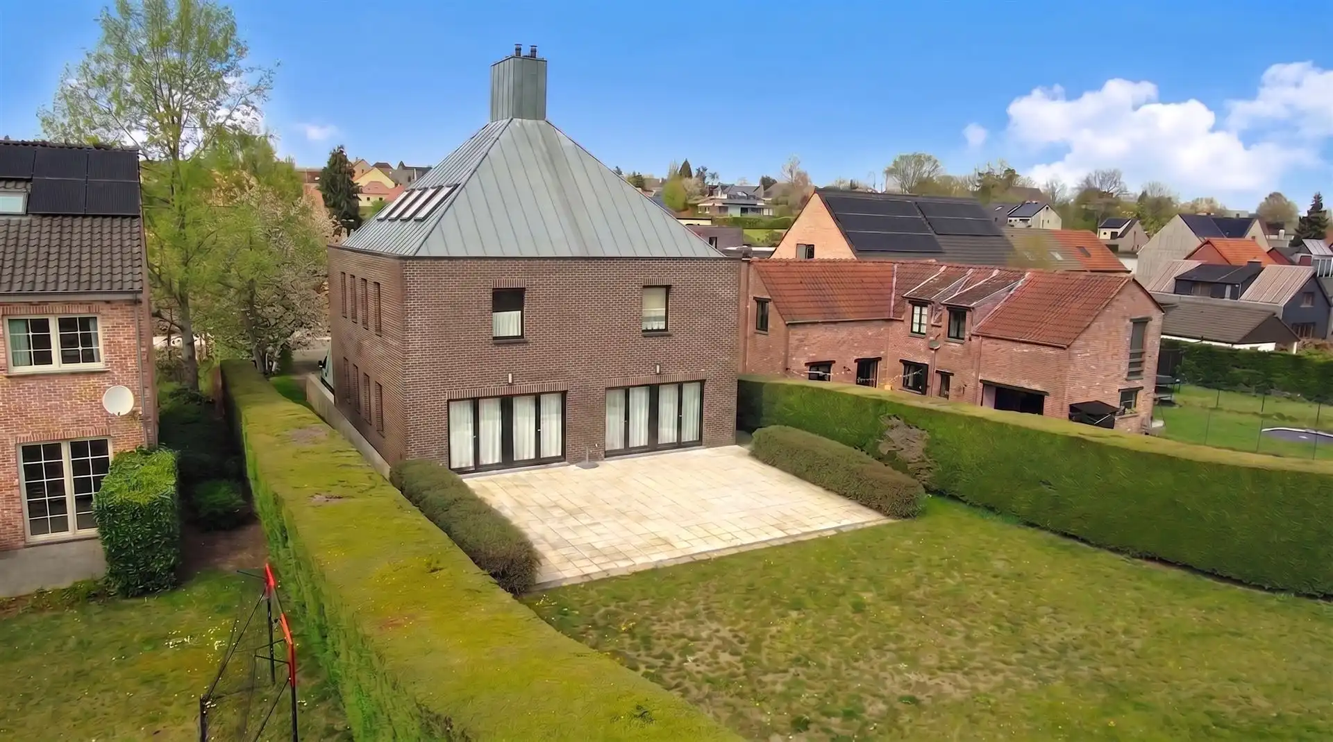 Ruime villa 6 slpks, 2 bureaus, 5 badkamers op +/-17are foto 4