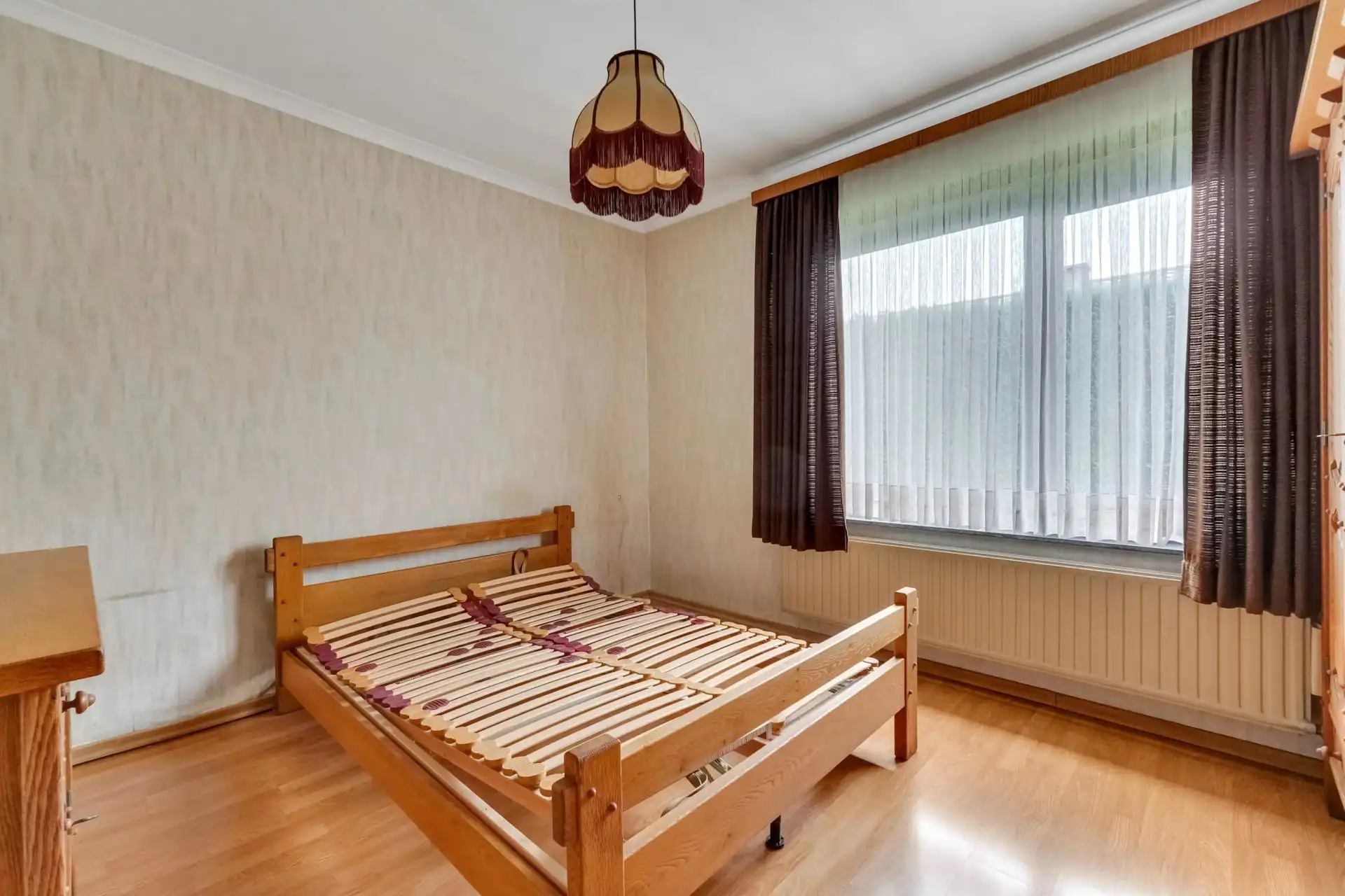 Charmante woning met drie slaapkamers, tuin en garage foto 9