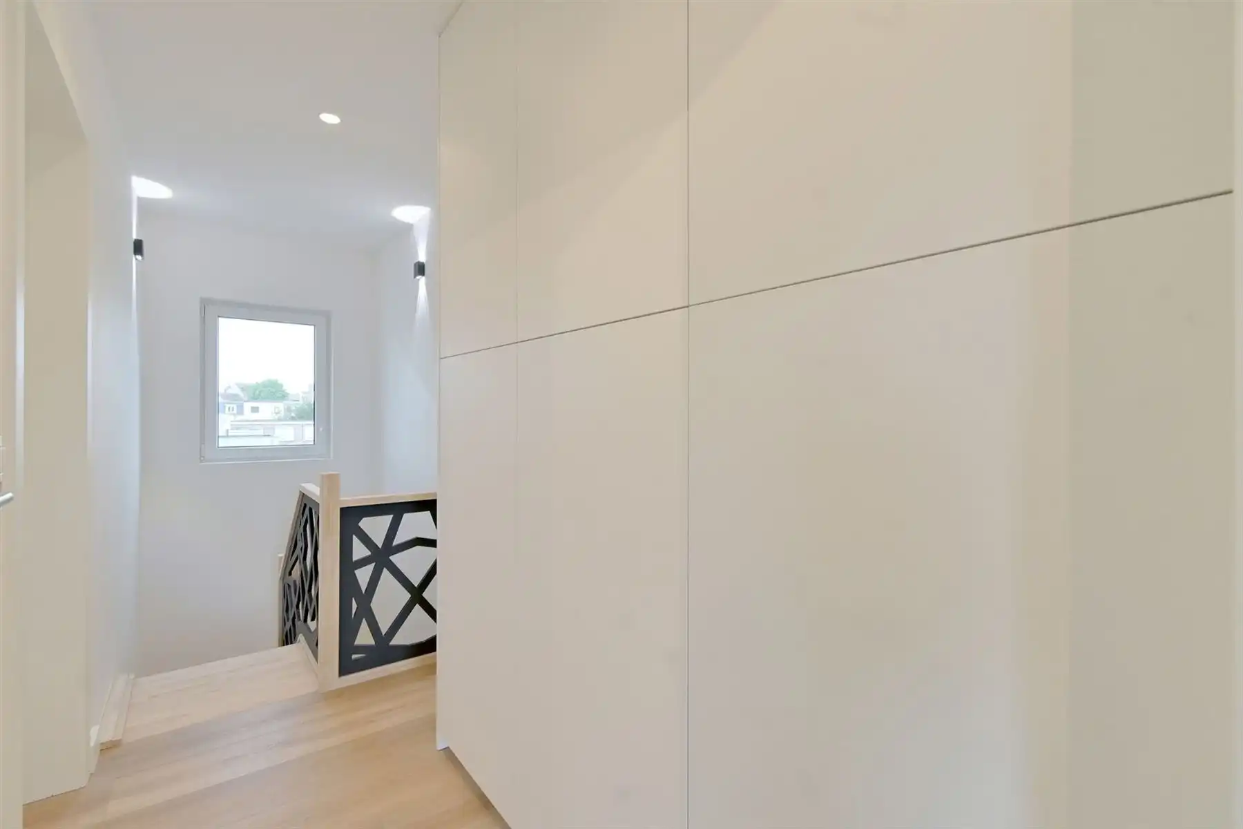 Gerenoveerde woning met 3 slaapkamers te Berchem! foto 13