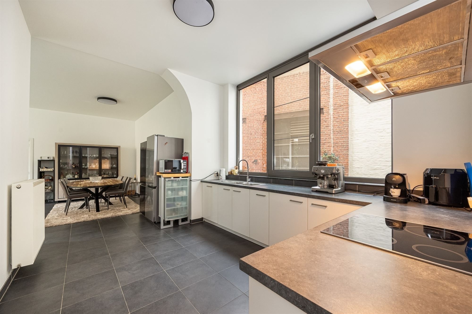 Ruim en lichtrijk 2 slpkr. app. met terras op TOPlocatie foto 9