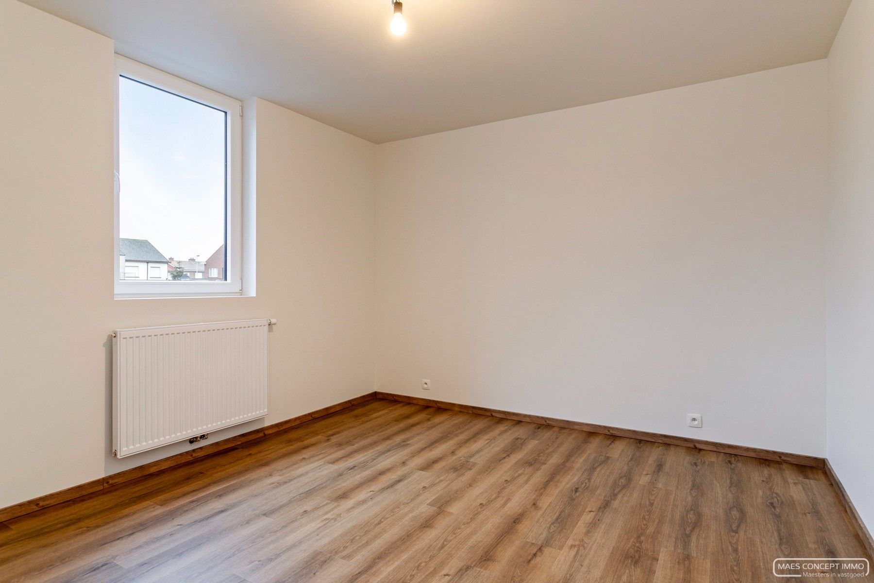 instapklare volledige gerenoveerde woning centrum Roeselare te koop foto 11