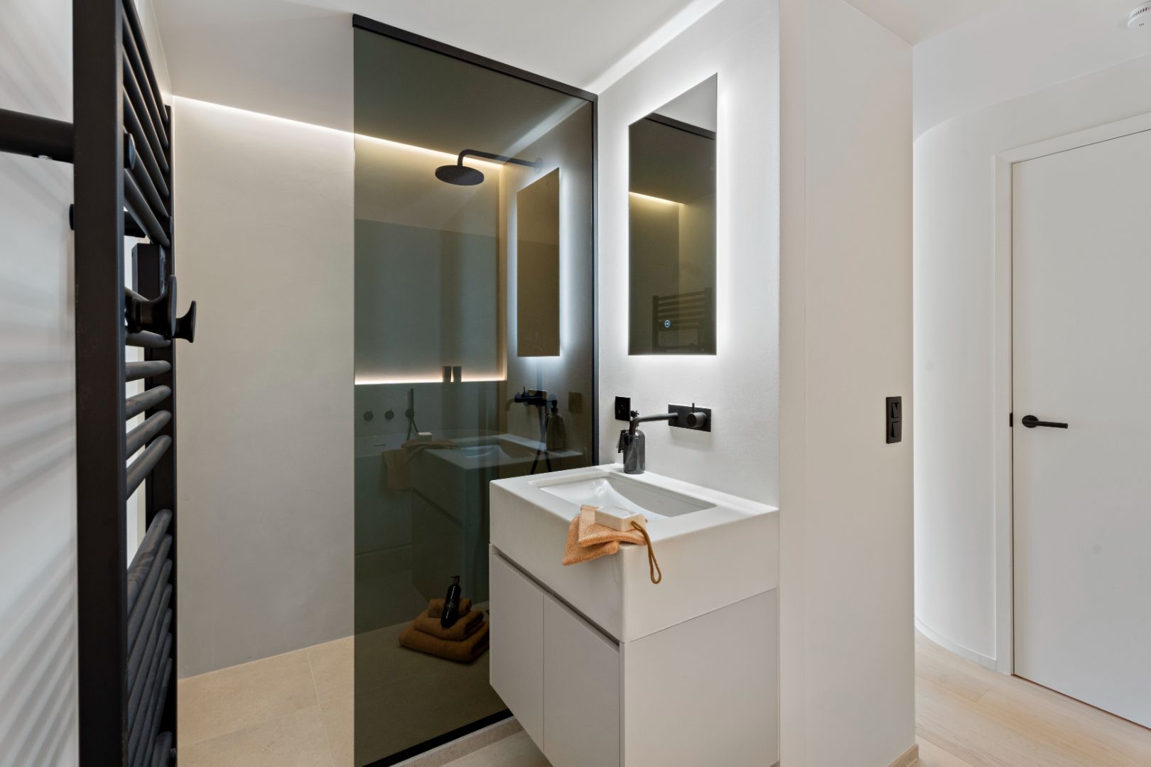 Exclusief gerenoveerd appartement met twee terrassen en zeezicht te Nieuwpoort foto 10