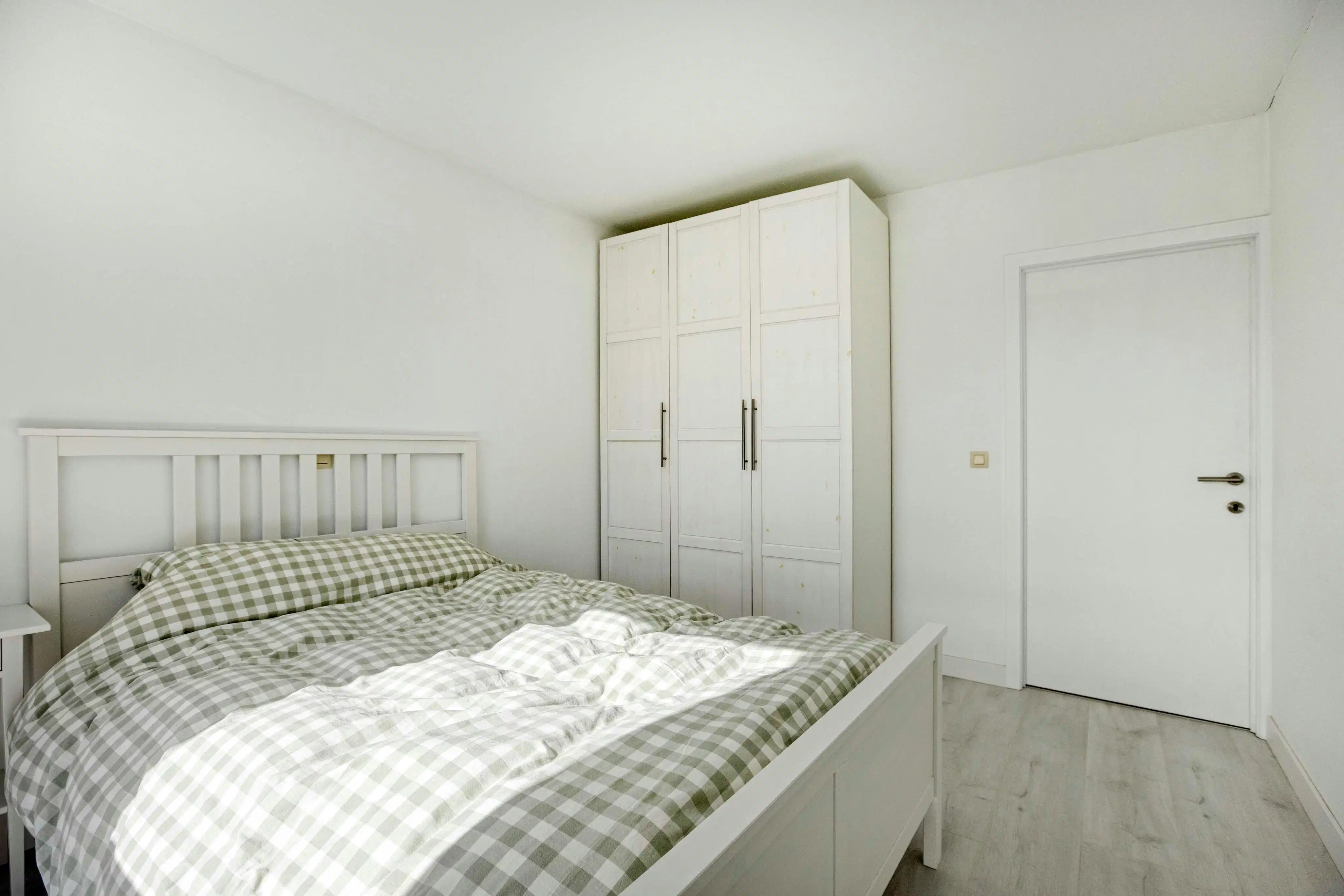 Instapklaar appartement te koop te St-Andries met 1 slpk  foto 9