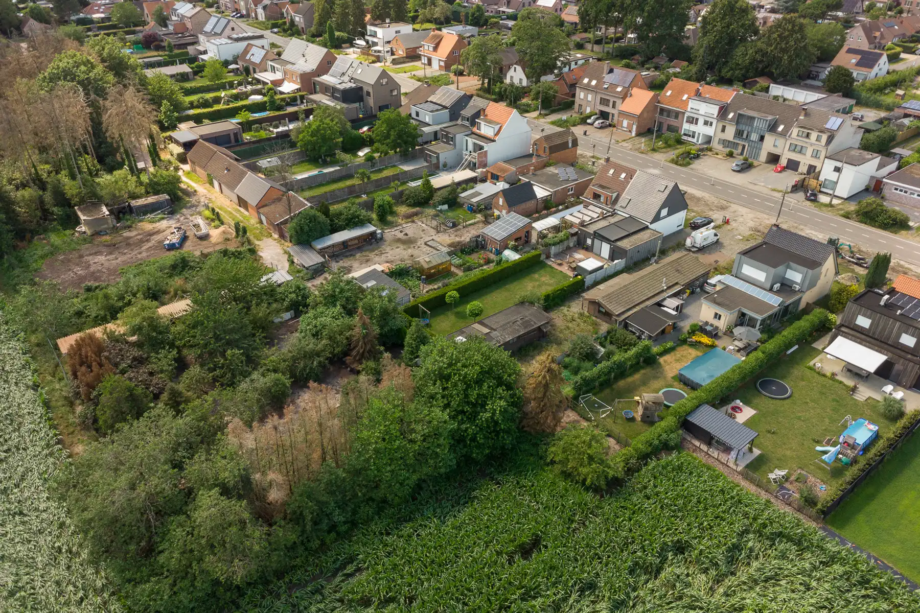 Bouwgrond – 590 m² – Open bebouwing met aansluitende garage foto 9