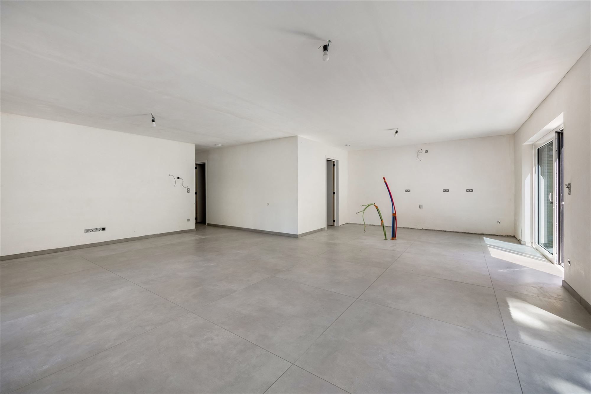 NIEUWBOUW GELIJKVLOERS APPARTEMENT (132M²)  MET 2 SLAAPKAMERS, RUIM TERRAS EN PRIVE TUIN NABIJ BERINGEN CENTRUM foto 4