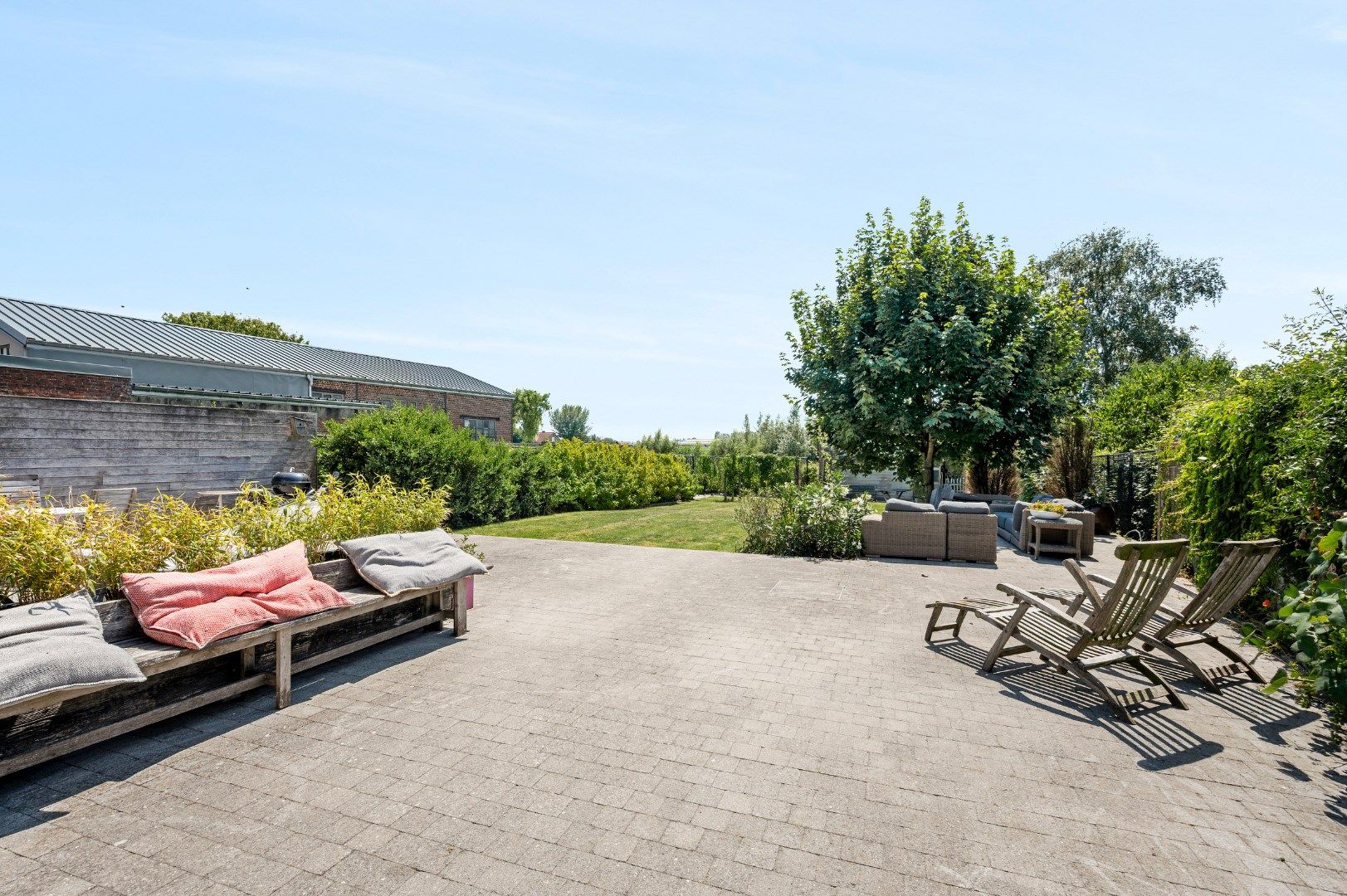 ENERGIEZUINIGE WONING MET 3 SLPKS, TOPAFWERKING EN GROTE TUIN foto 4