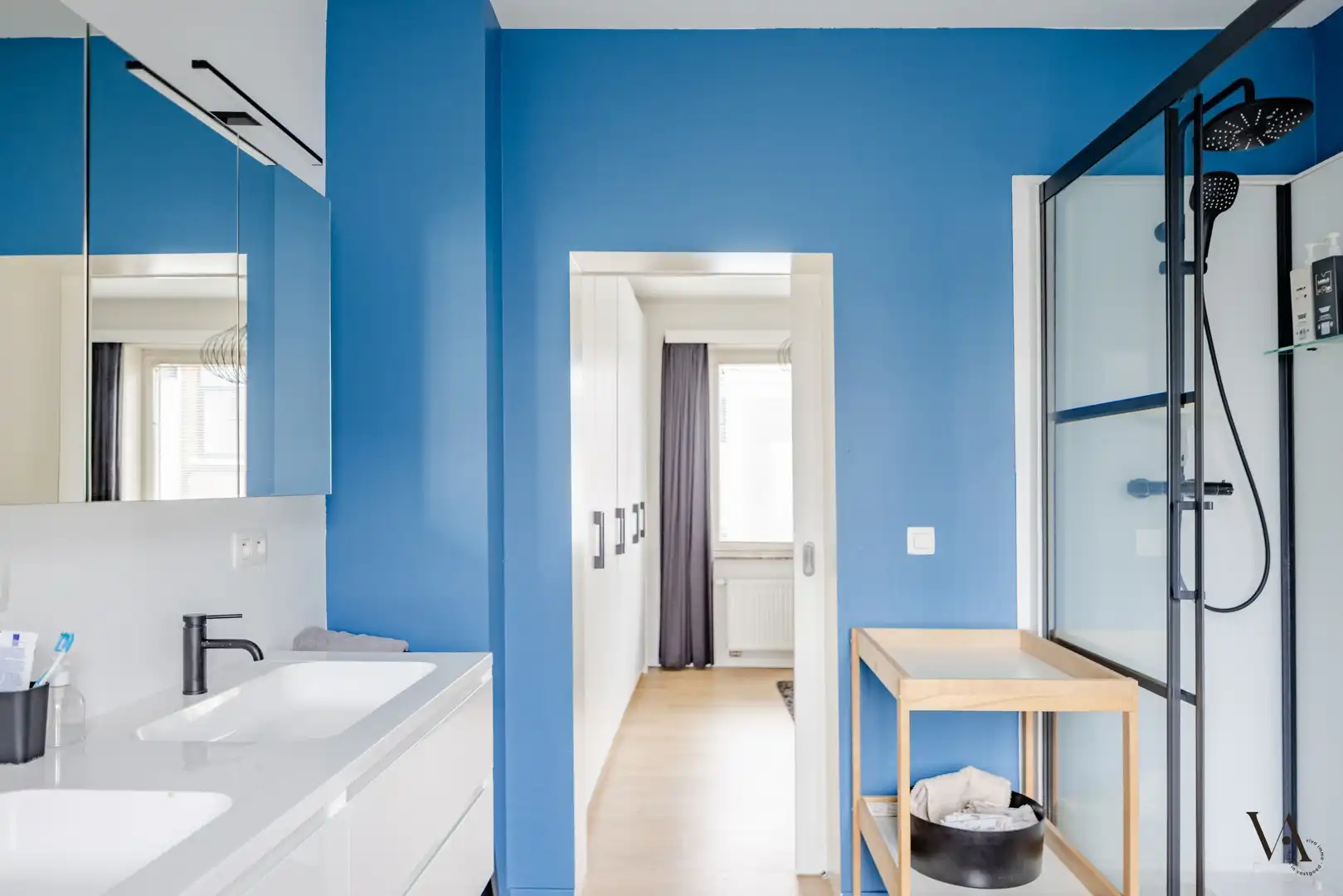 Volledig gerenoveerde woning met koer en dakterras in rustig straatje in Leuven foto 10