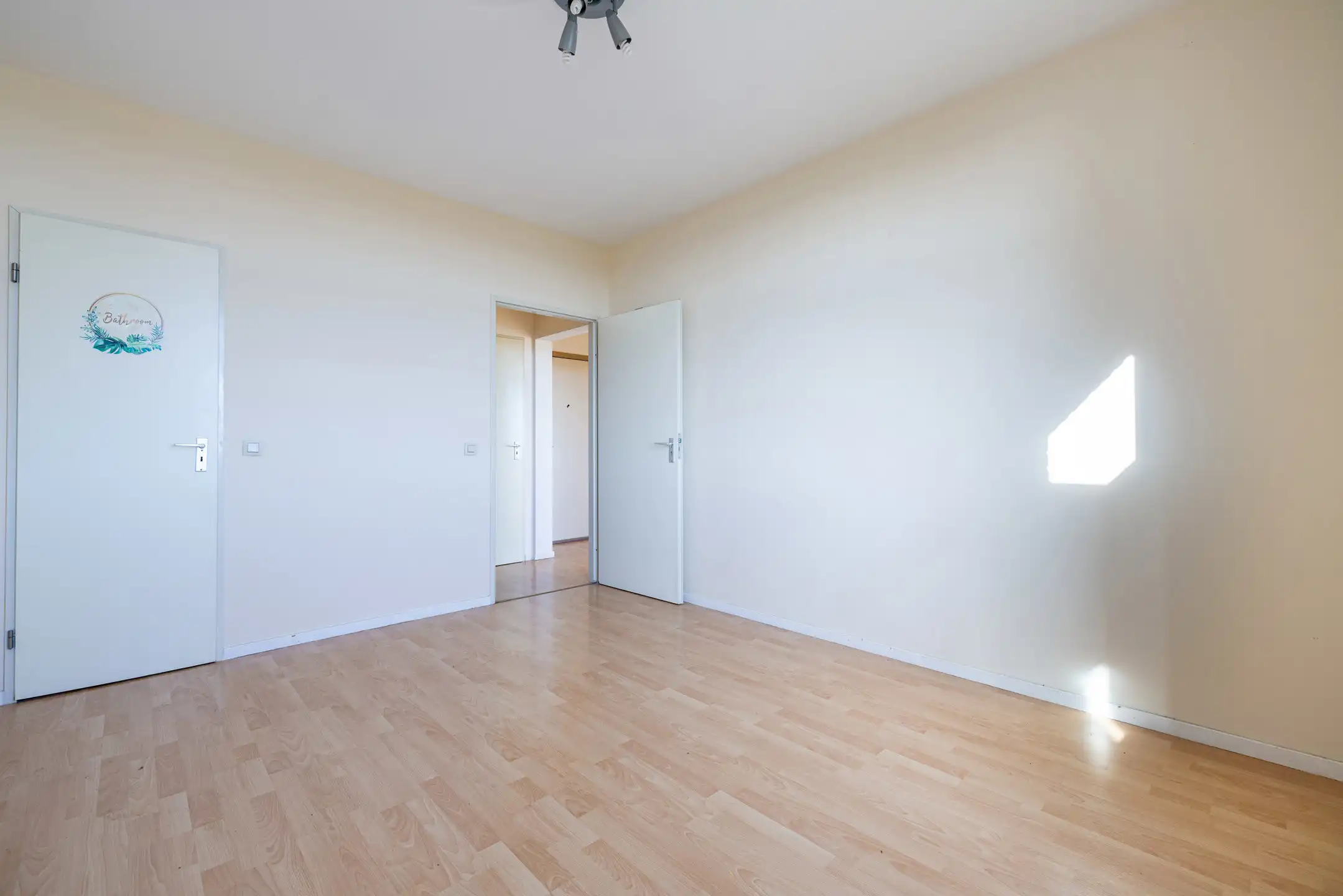 Mooi 1-slaapkamerappartement met overdekte parkeerplaats inbegrepen foto 8