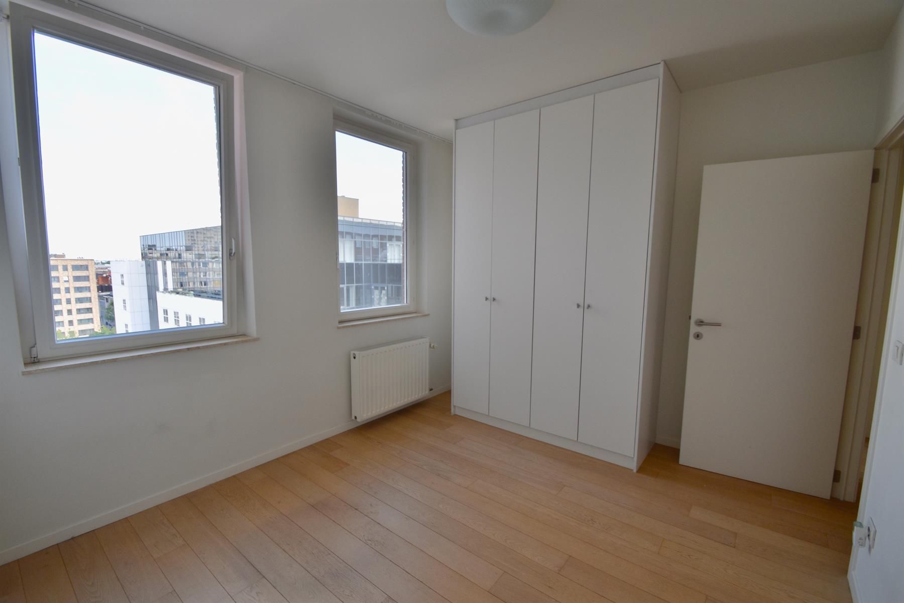 ANTWERPEN - hoekappartement met frontaal zicht over het MAS. foto 12