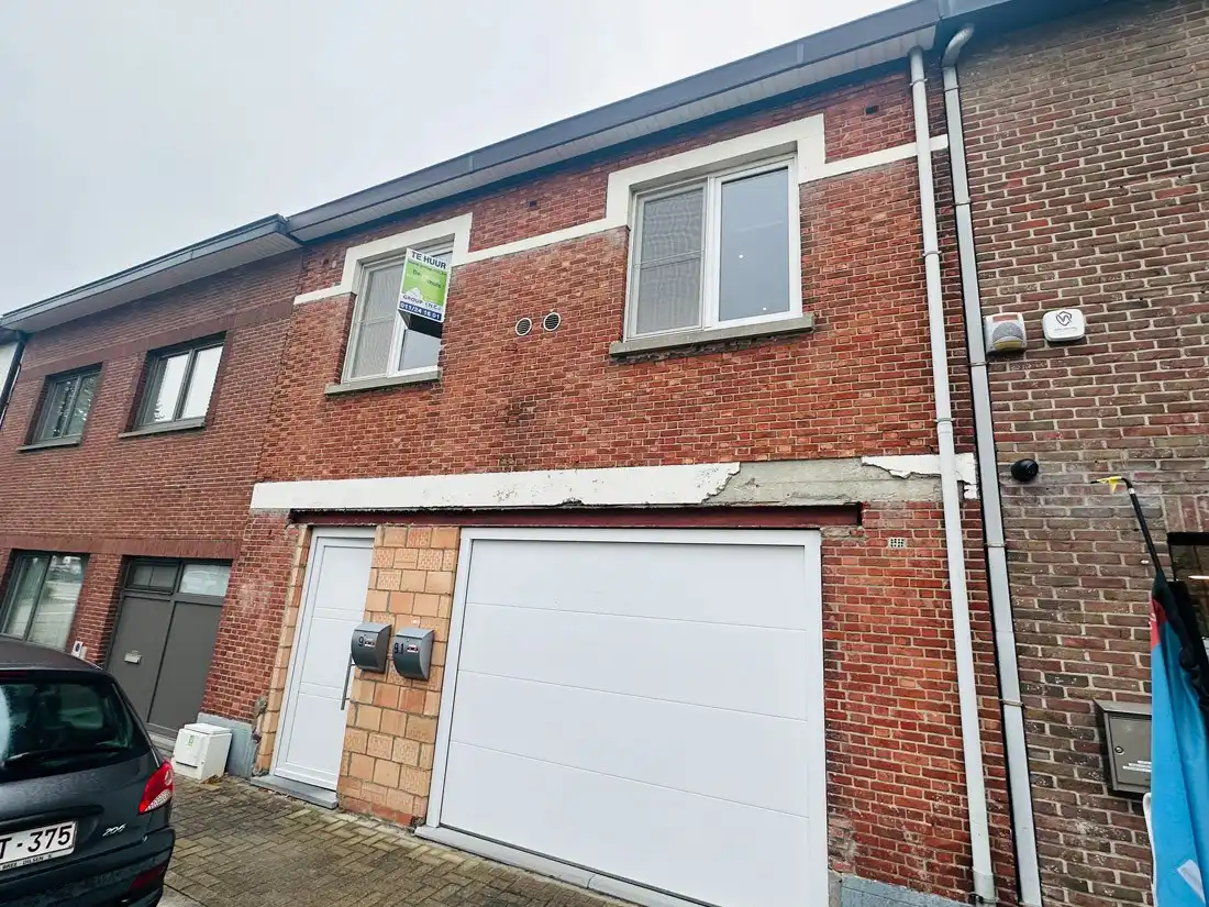 Stijlvol gerenoveerde woning op een strategische locatie foto 19
