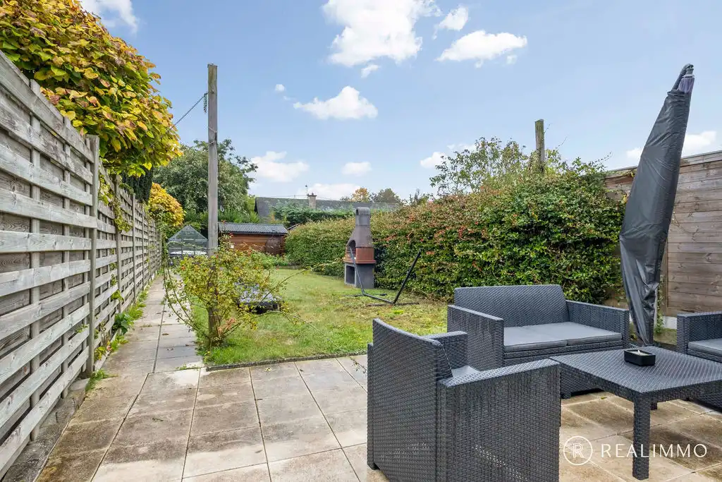 Gerenoveerde en energiezuinige gezinswoning in Aalbeke foto 13