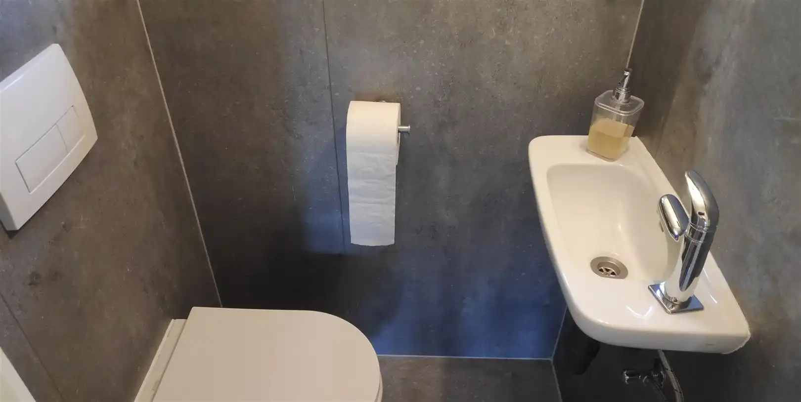 Prachtig duinenhuisje met zonnepanelen en 2 toiletten! foto 14
