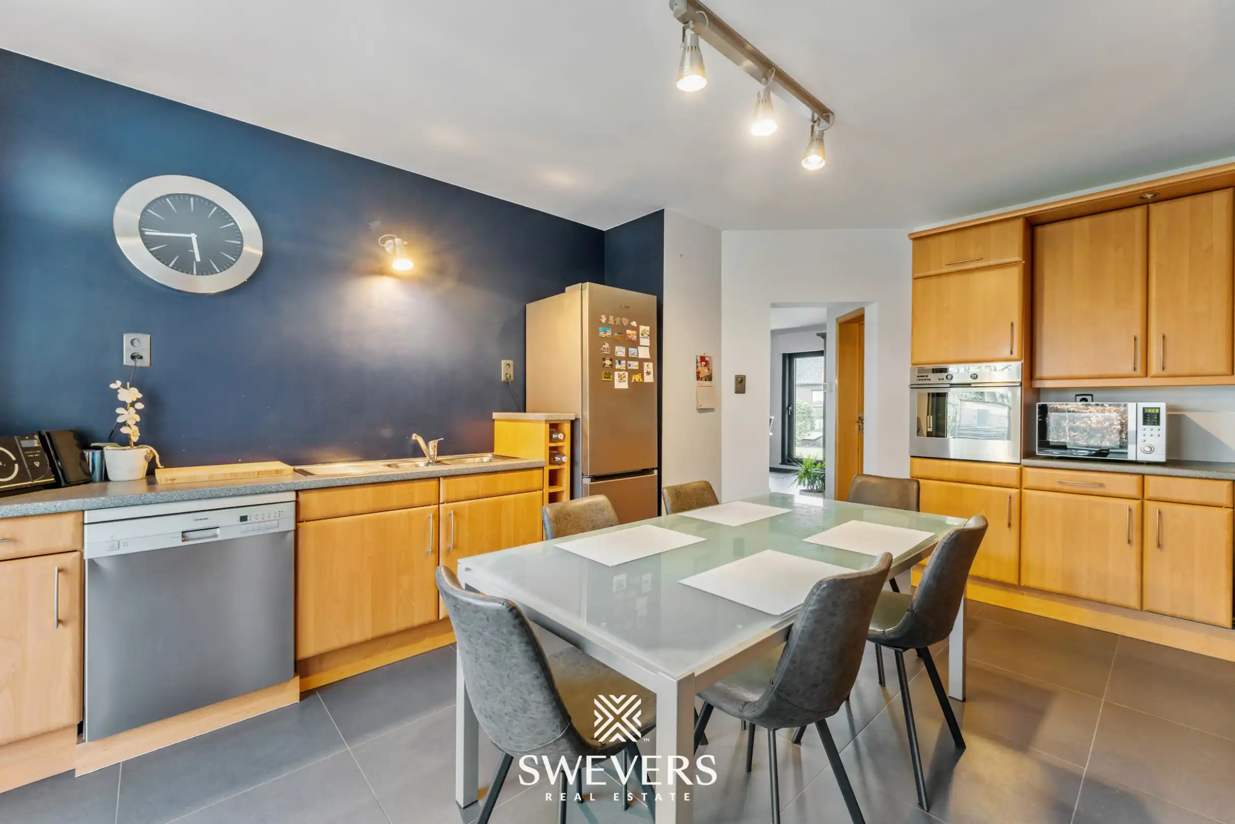  Instapklare woning met goede bereikbaarheid op 10 are 43 ca in Paal foto 13