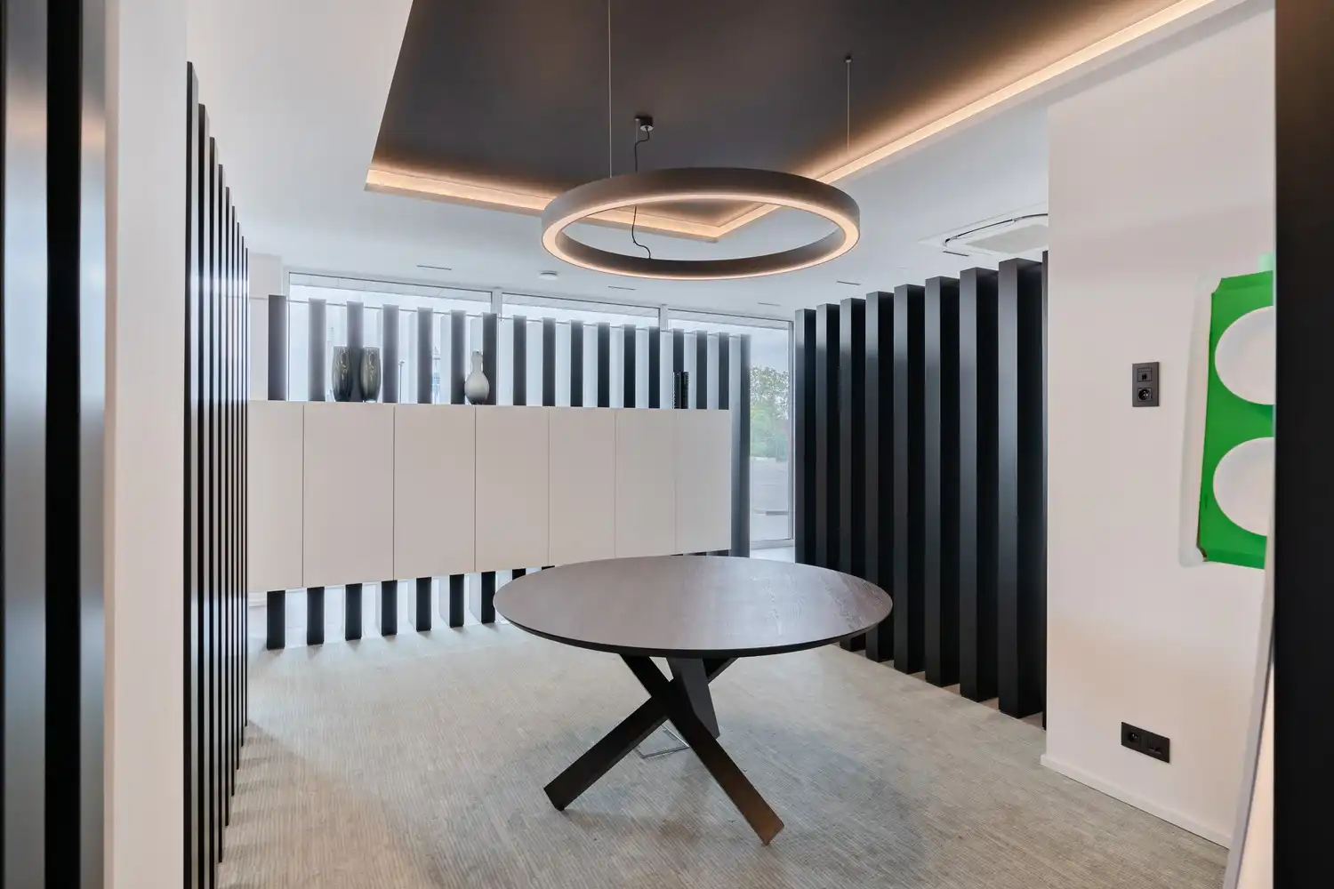 220m² kantoor/showroom foto 16