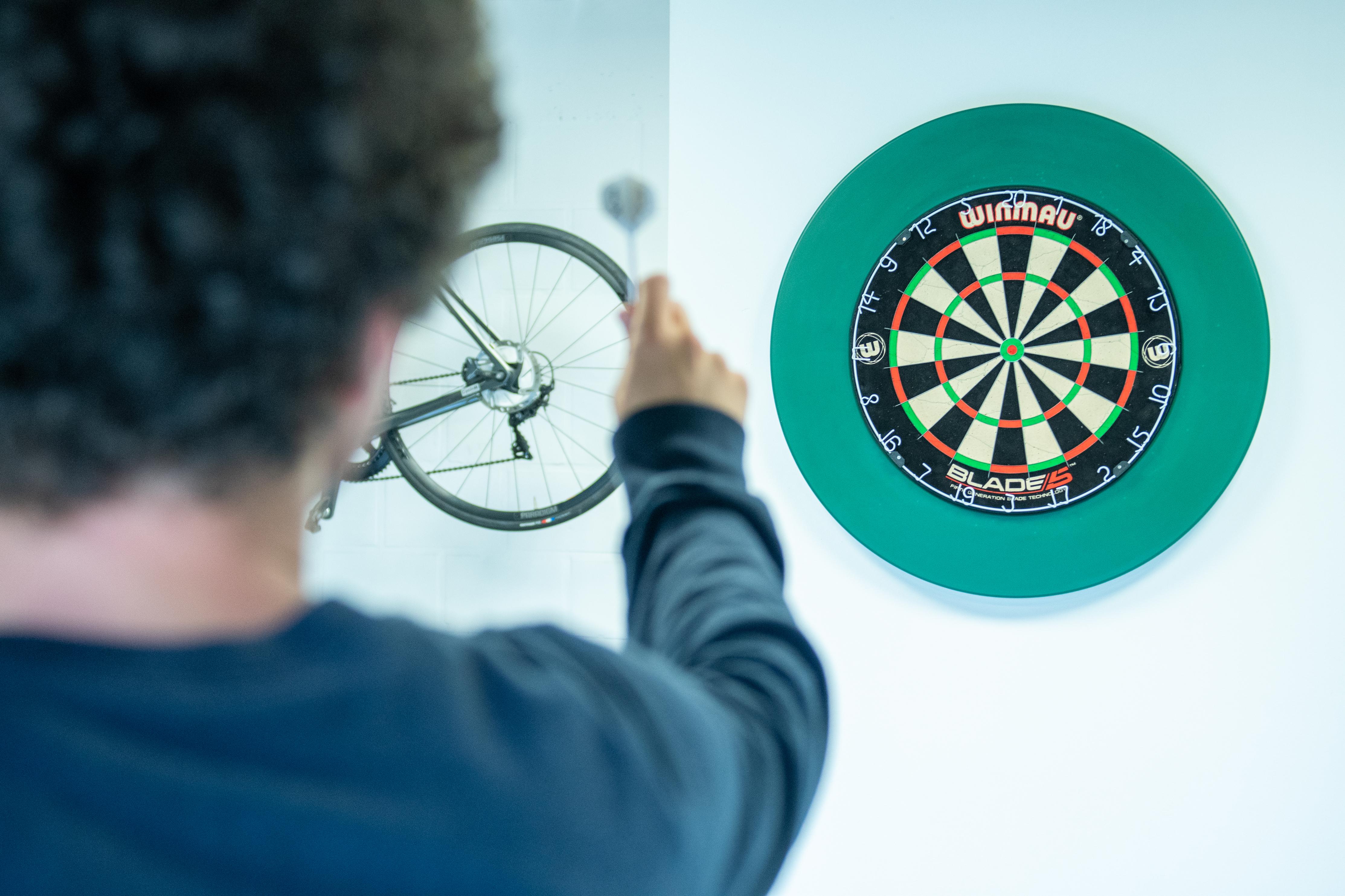 LUXE BEMEUBELDE KANTOREN MET PARKING foto 27