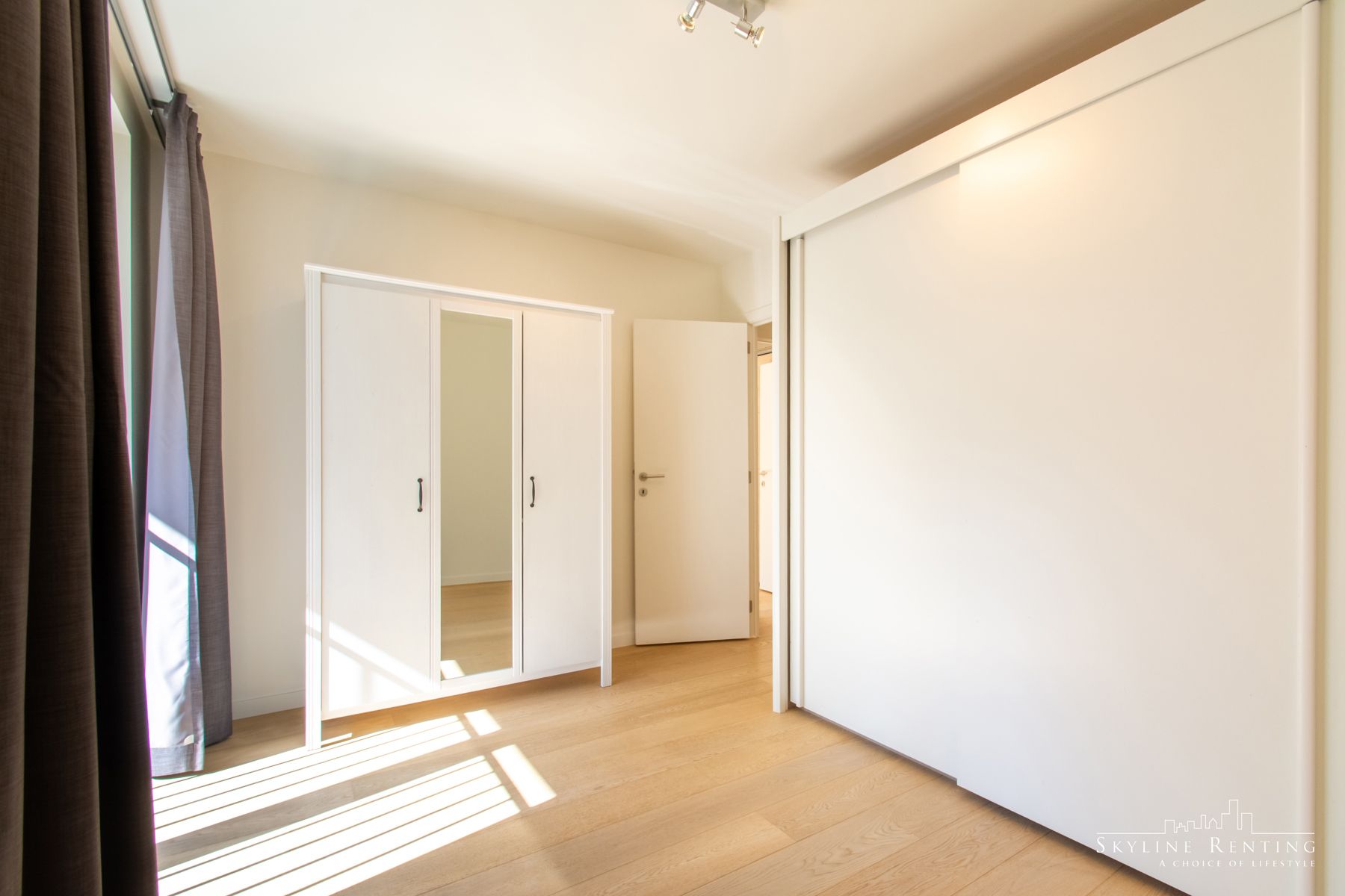  Mooie duplex 4k. + terras en TUIN (Europese wijk) foto 12