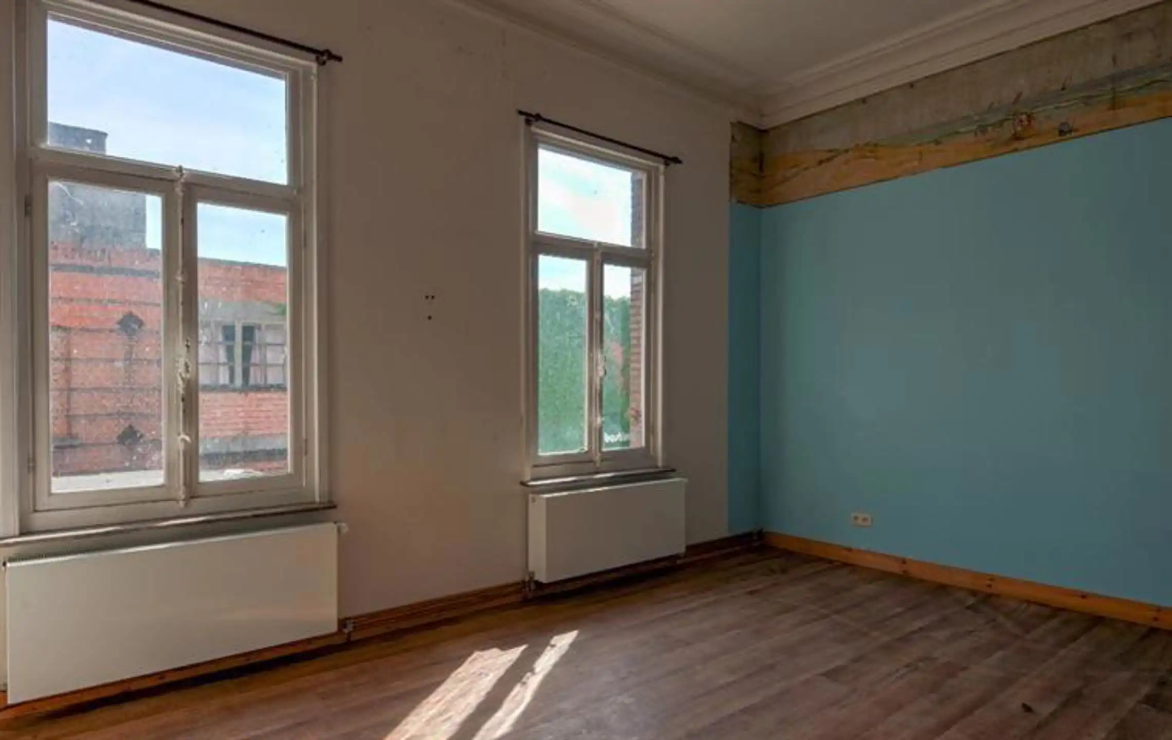Imposante neoclassicistische herenwoning met 7 slpk., 2 badk. op 59 are 51 ca foto 28