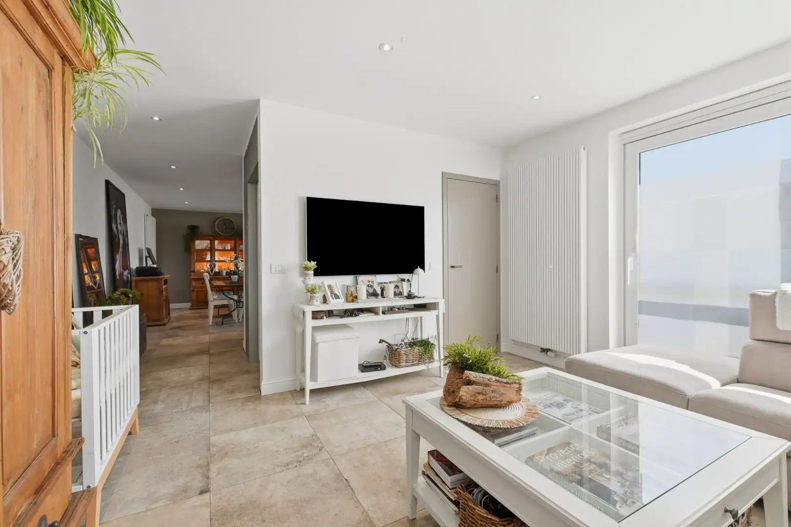 Moderne bel-etagewoning met polyvalente ruimte, zonnige tuin en energiezuinige afwerking foto 3