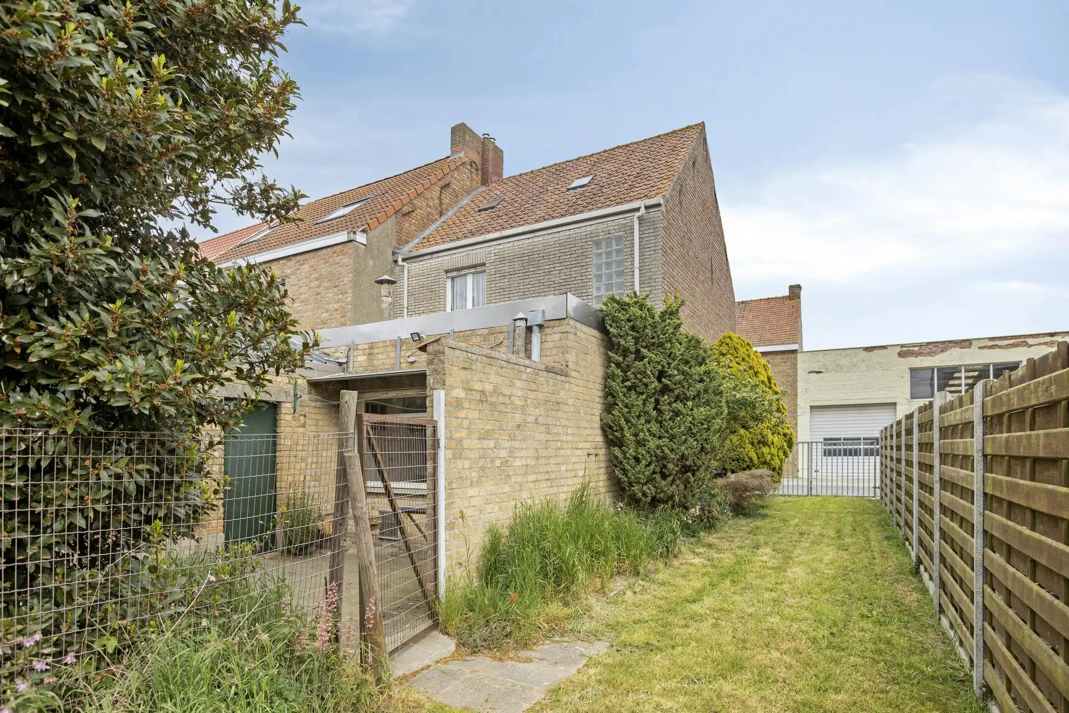 Halfopen woning op 858m² te koop te Houtem (Veurne). foto 20