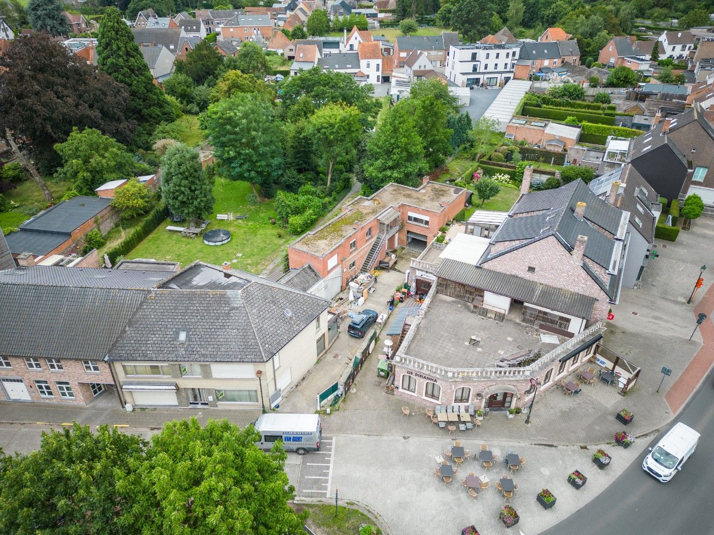 Handelspand met woongelegenheid te koop in Schellebelle foto 25