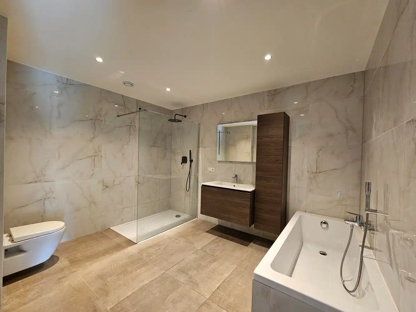 Appartement te huur foto 6