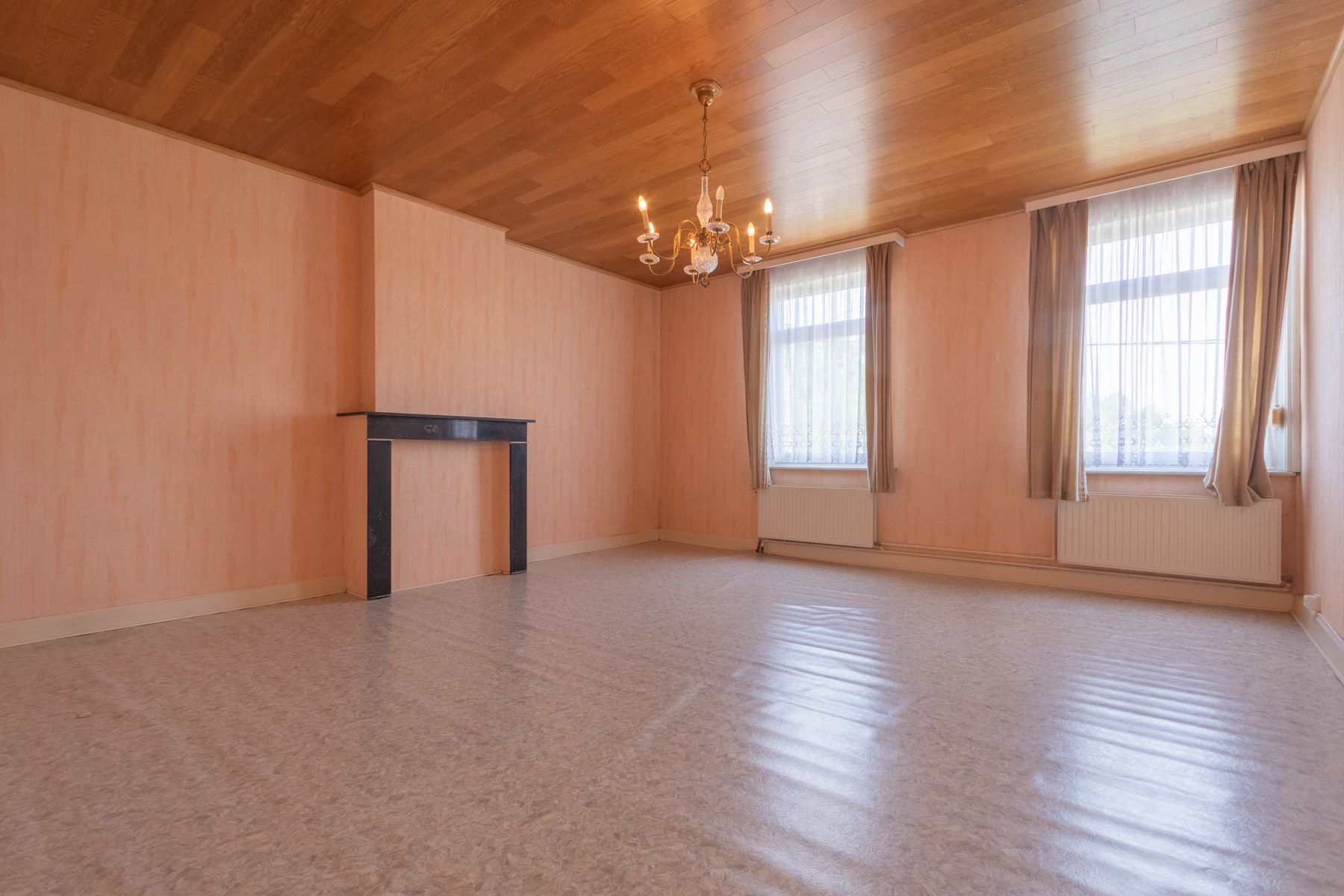 Gunstig gelegen woning met zicht op omliggende weilanden foto 12