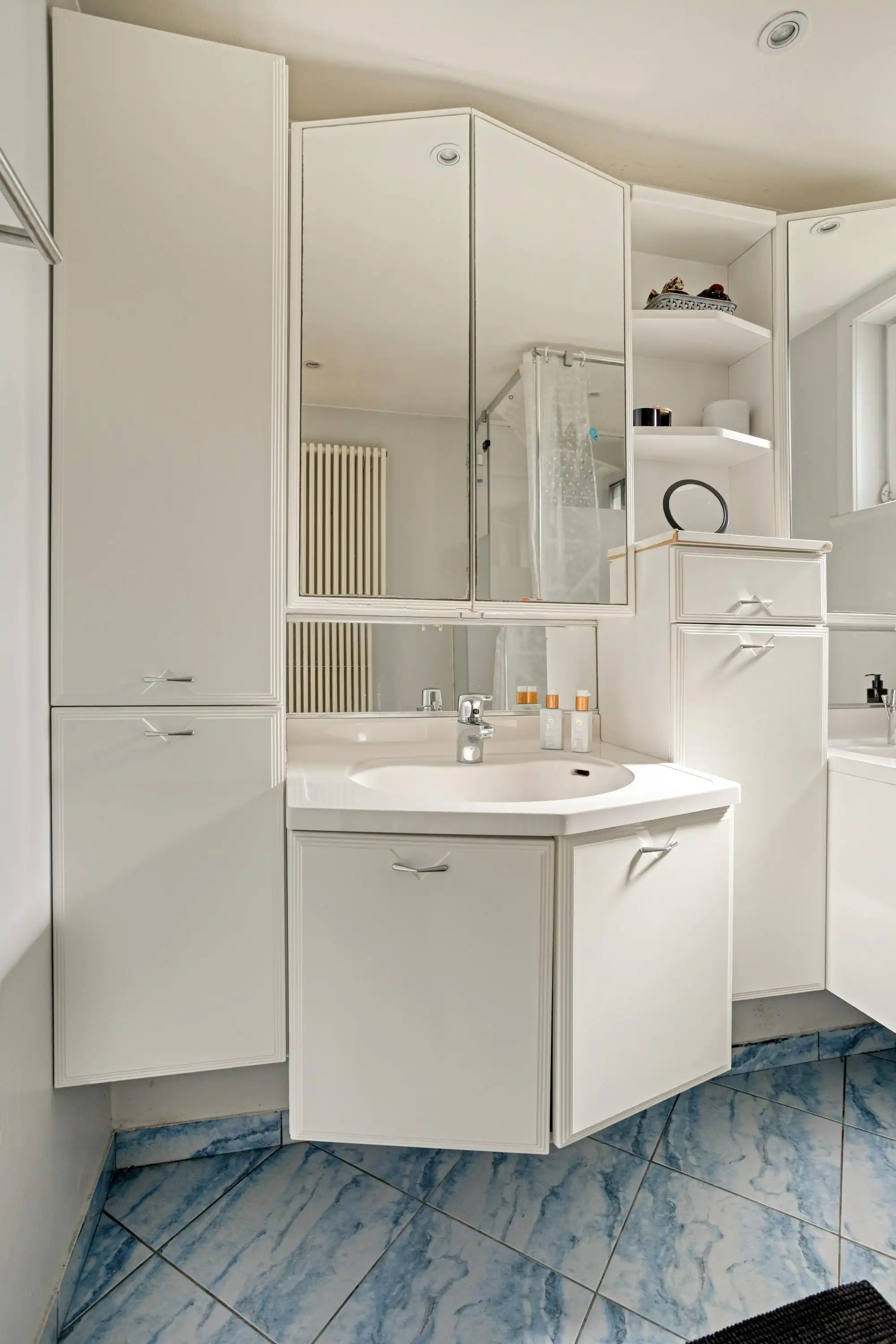 Uitzonderlijk ruime woning (307m²) te koop in centrum Zillebeke foto 22